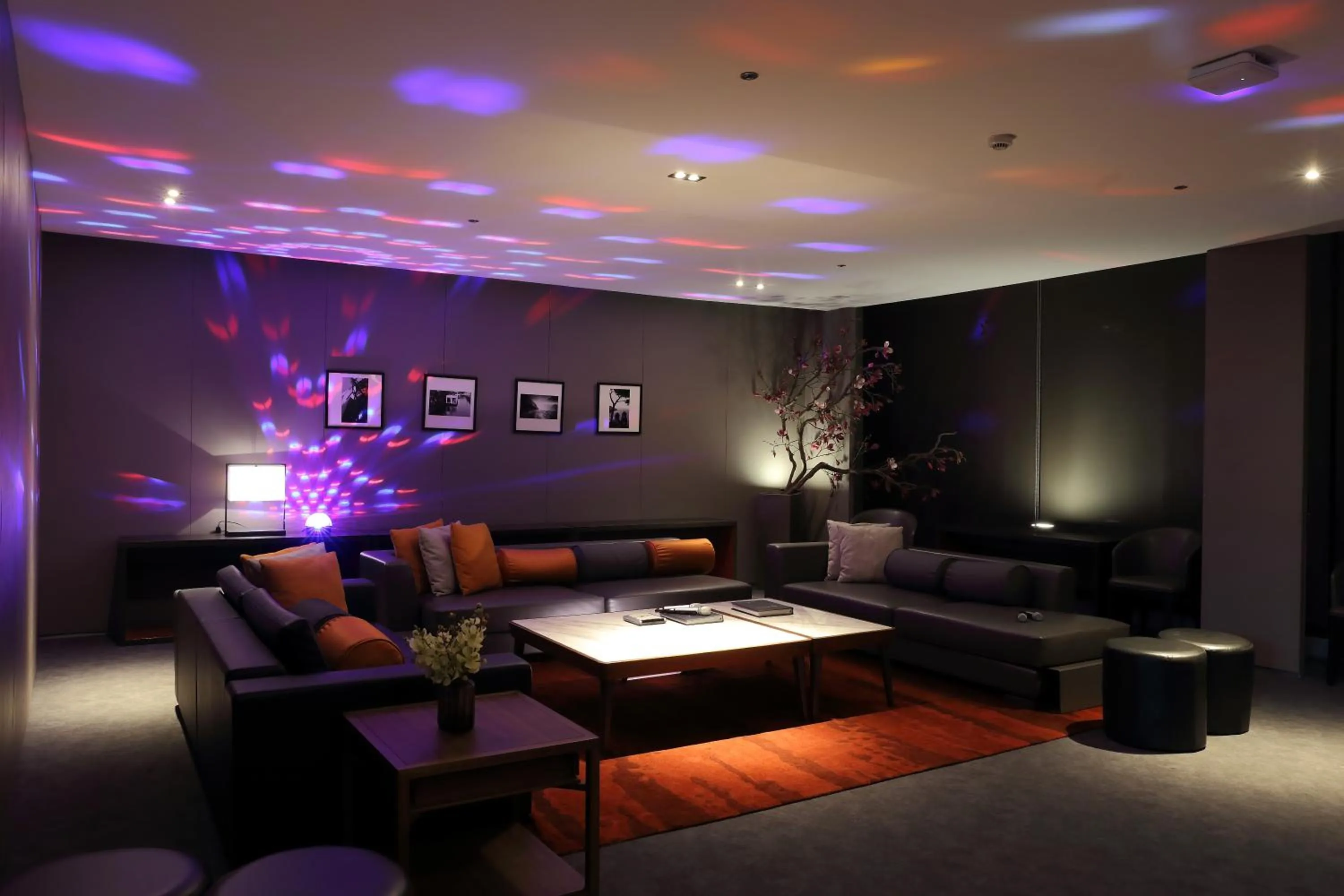 Karaoke in Midori Clark Hotel and Casino