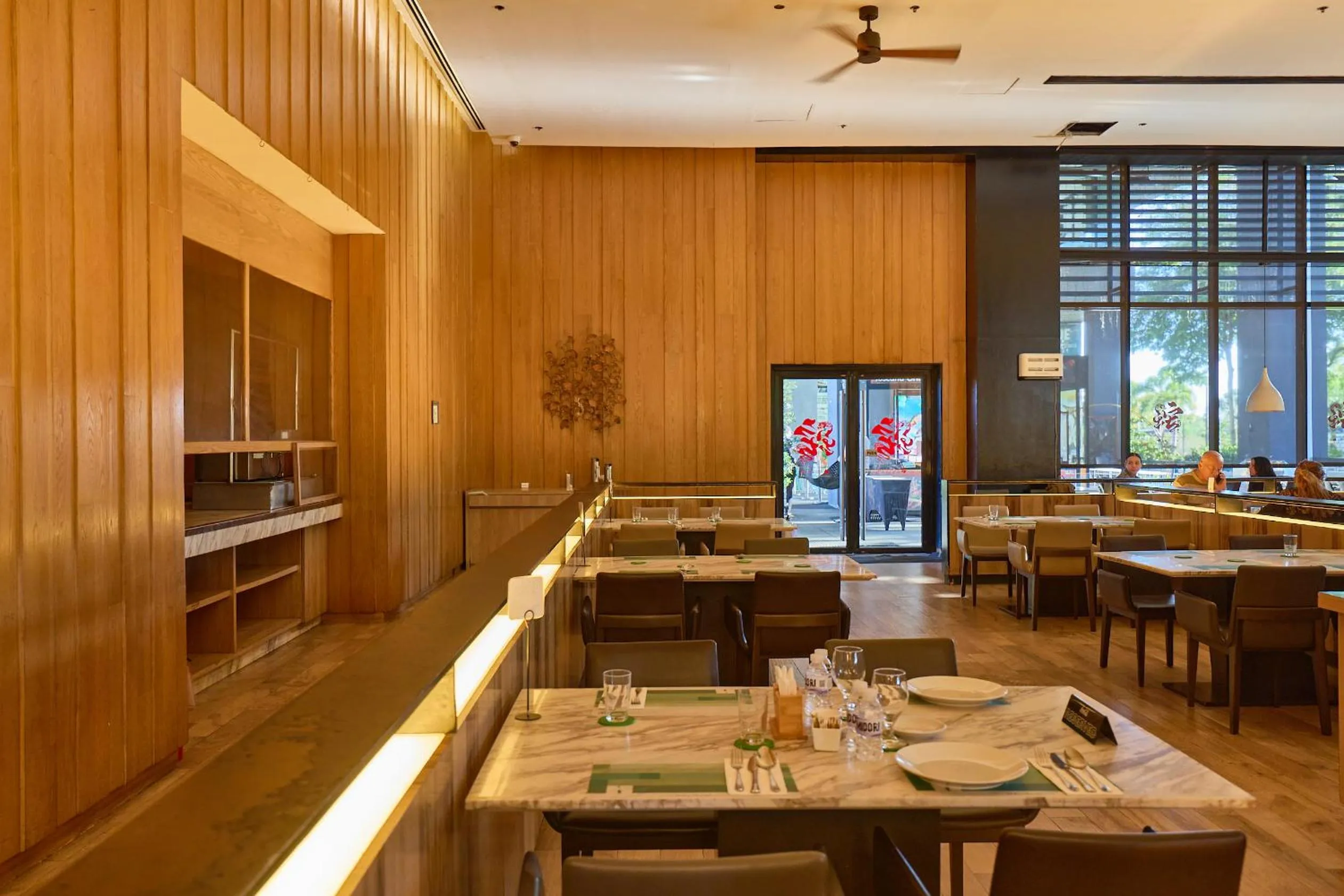 Restaurant/places to eat in Midori Clark Hotel and Casino