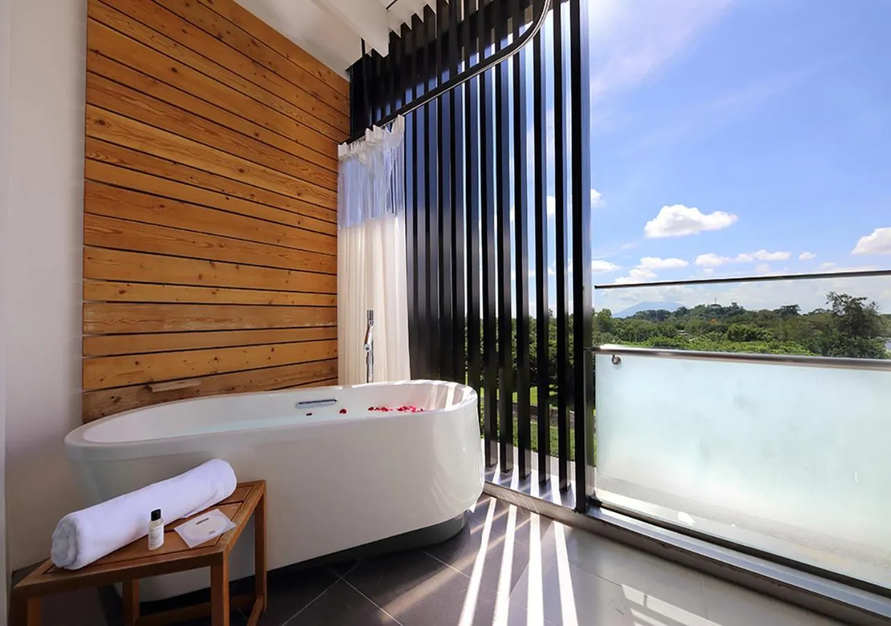 Balcony/Terrace in Midori Clark Hotel and Casino