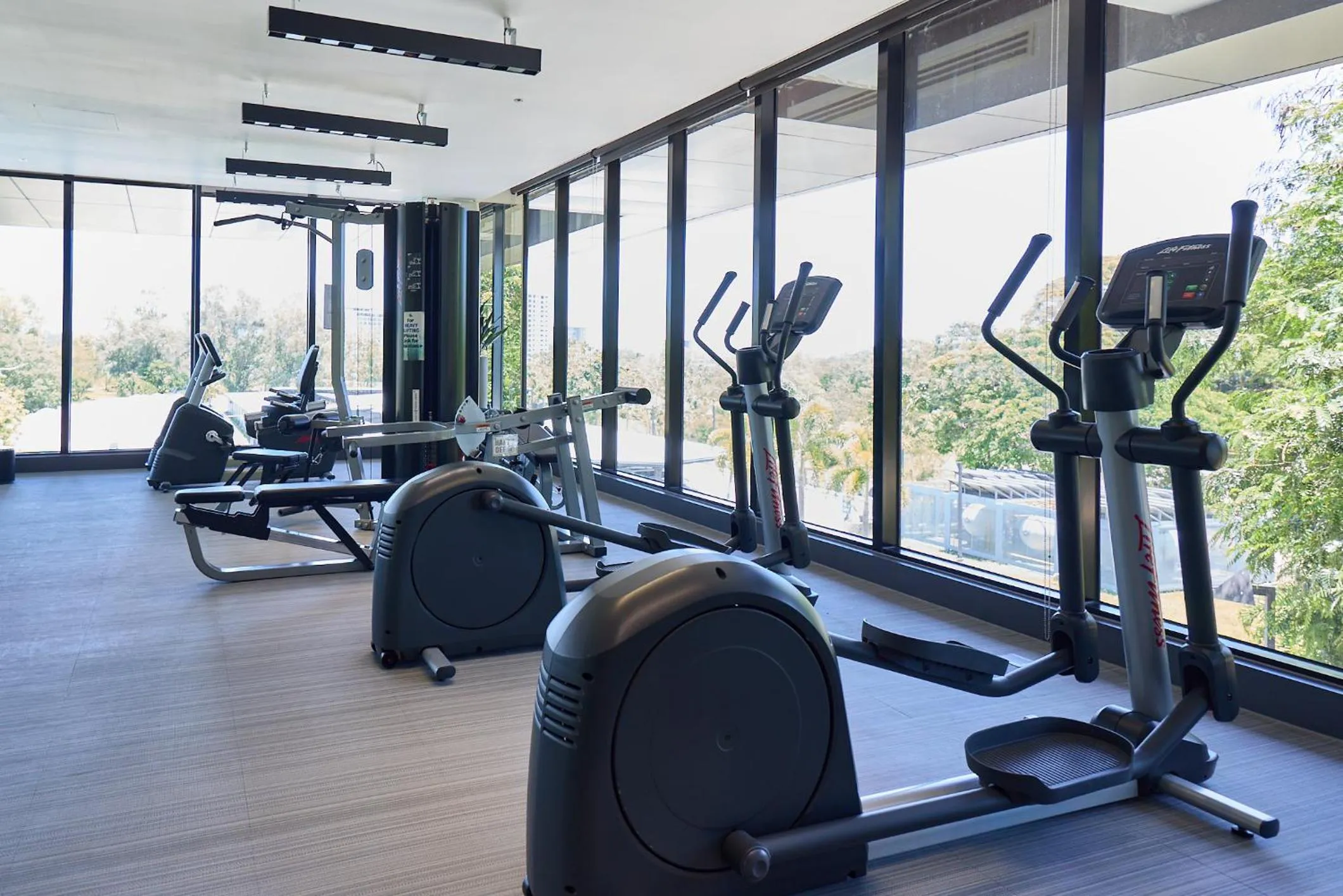 Fitness centre/facilities in Midori Clark Hotel and Casino