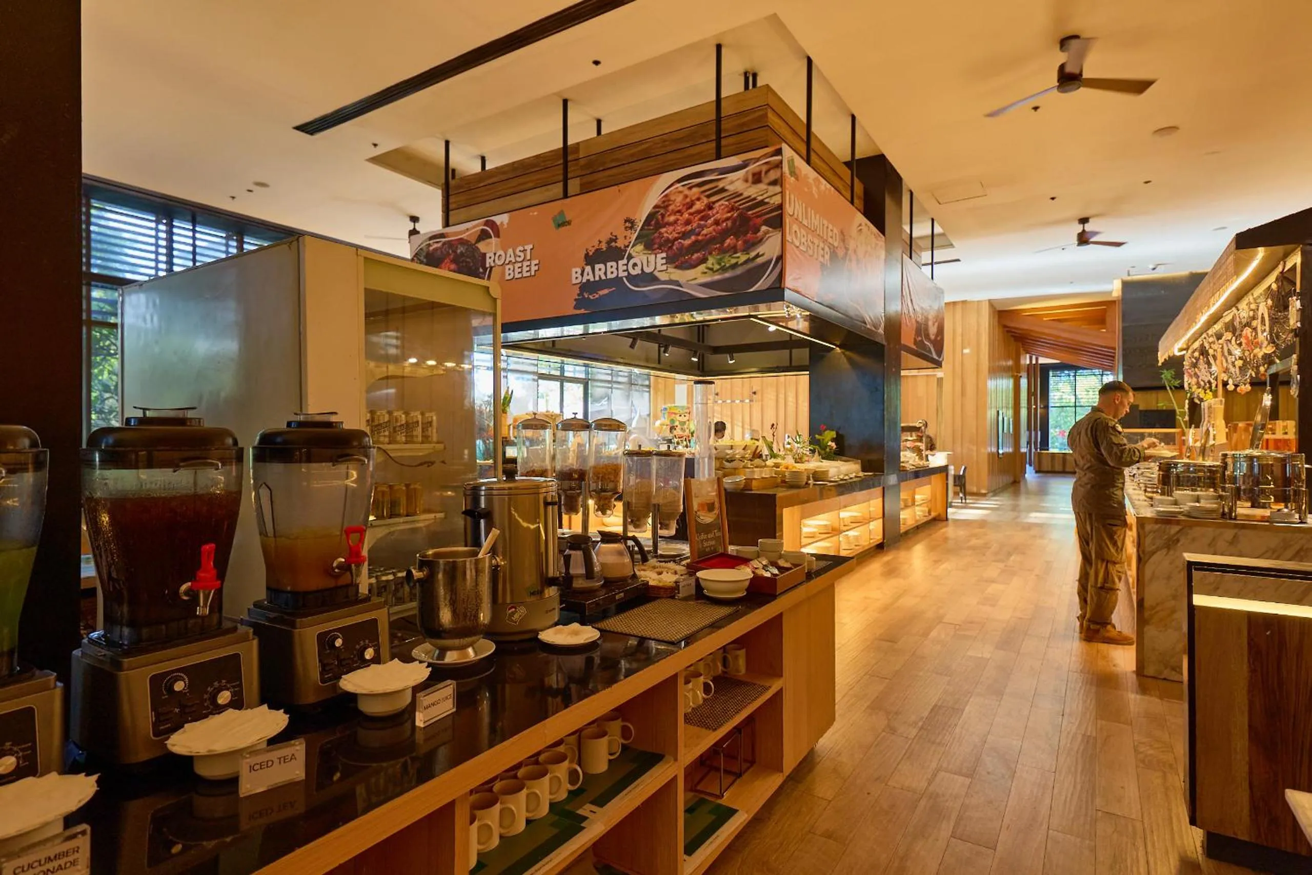 Restaurant/places to eat in Midori Clark Hotel and Casino