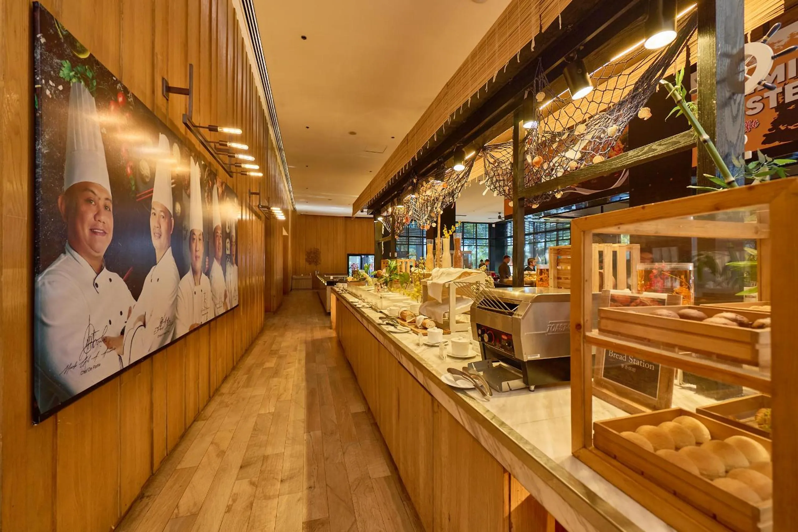 Restaurant/places to eat in Midori Clark Hotel and Casino