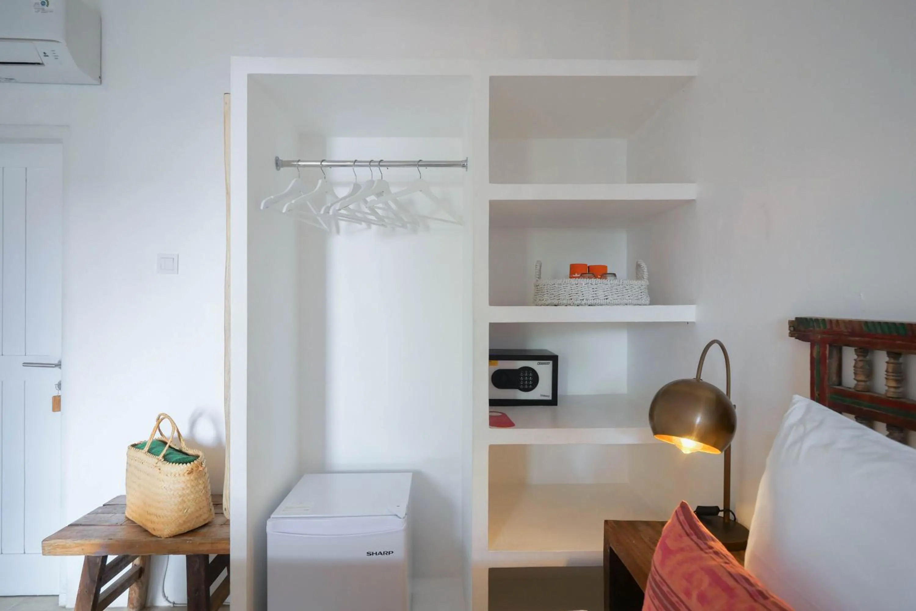 safe, Bed in The Room Padang-Padang