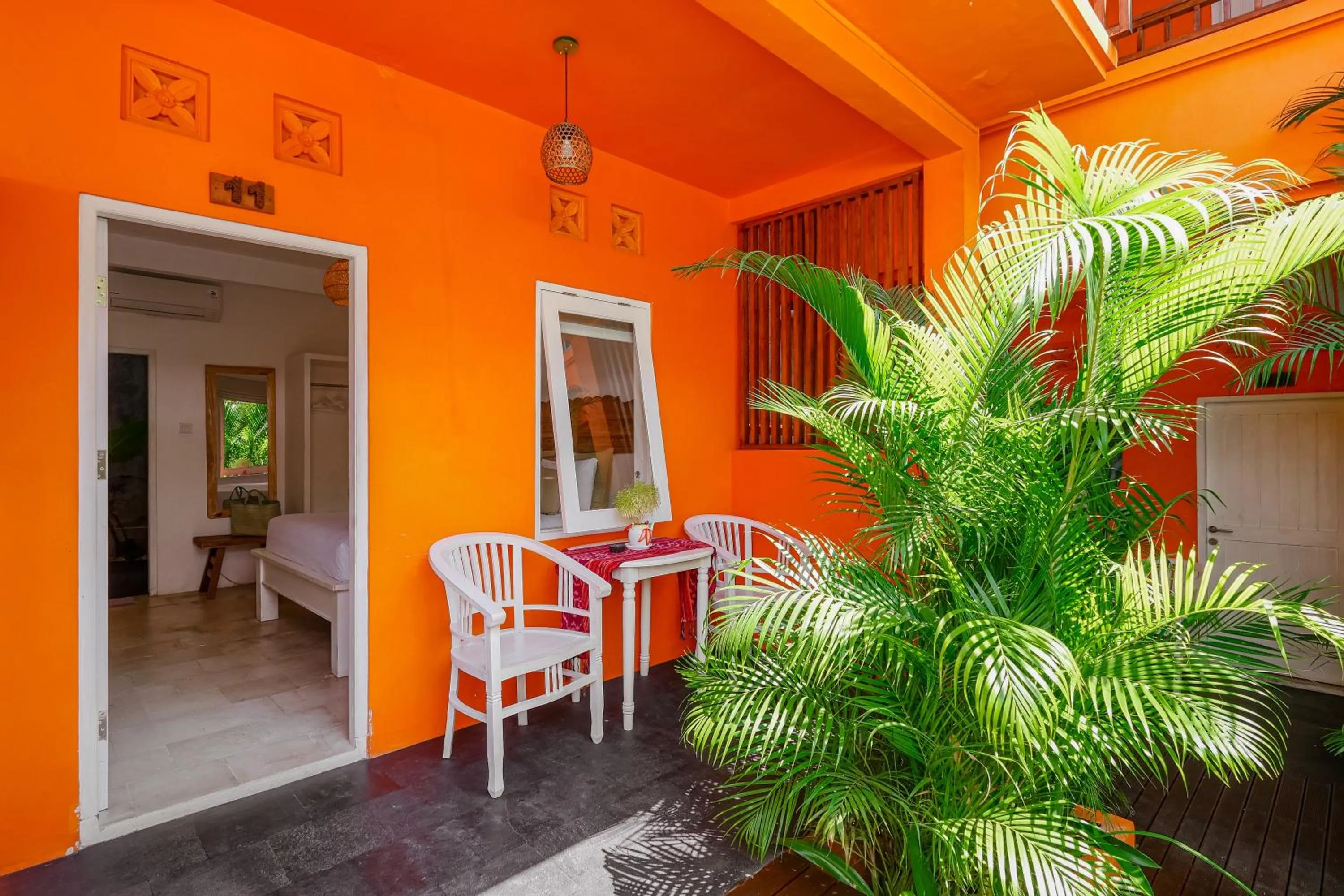 Garden in The Room Padang-Padang