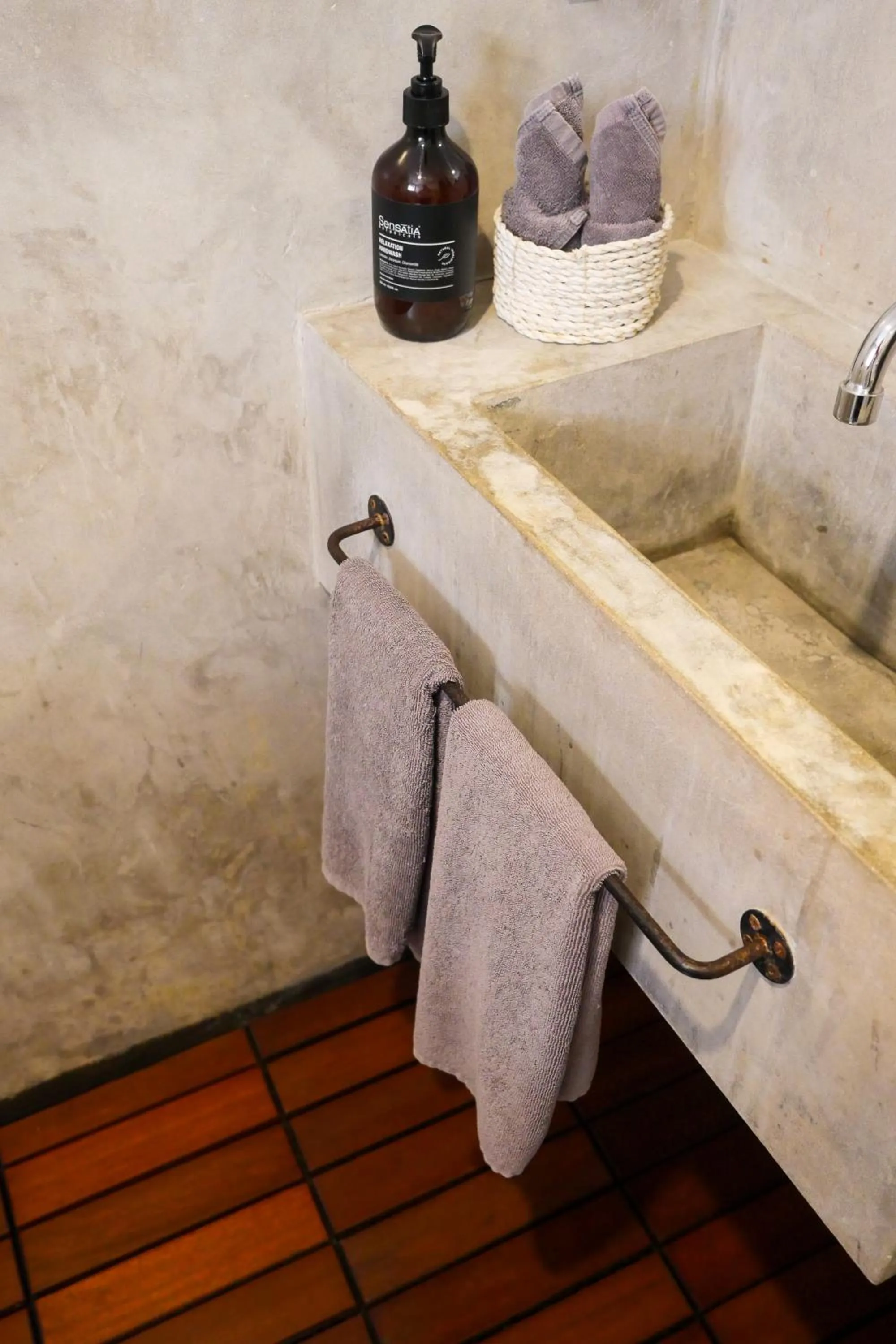 Bathroom in The Room Padang-Padang