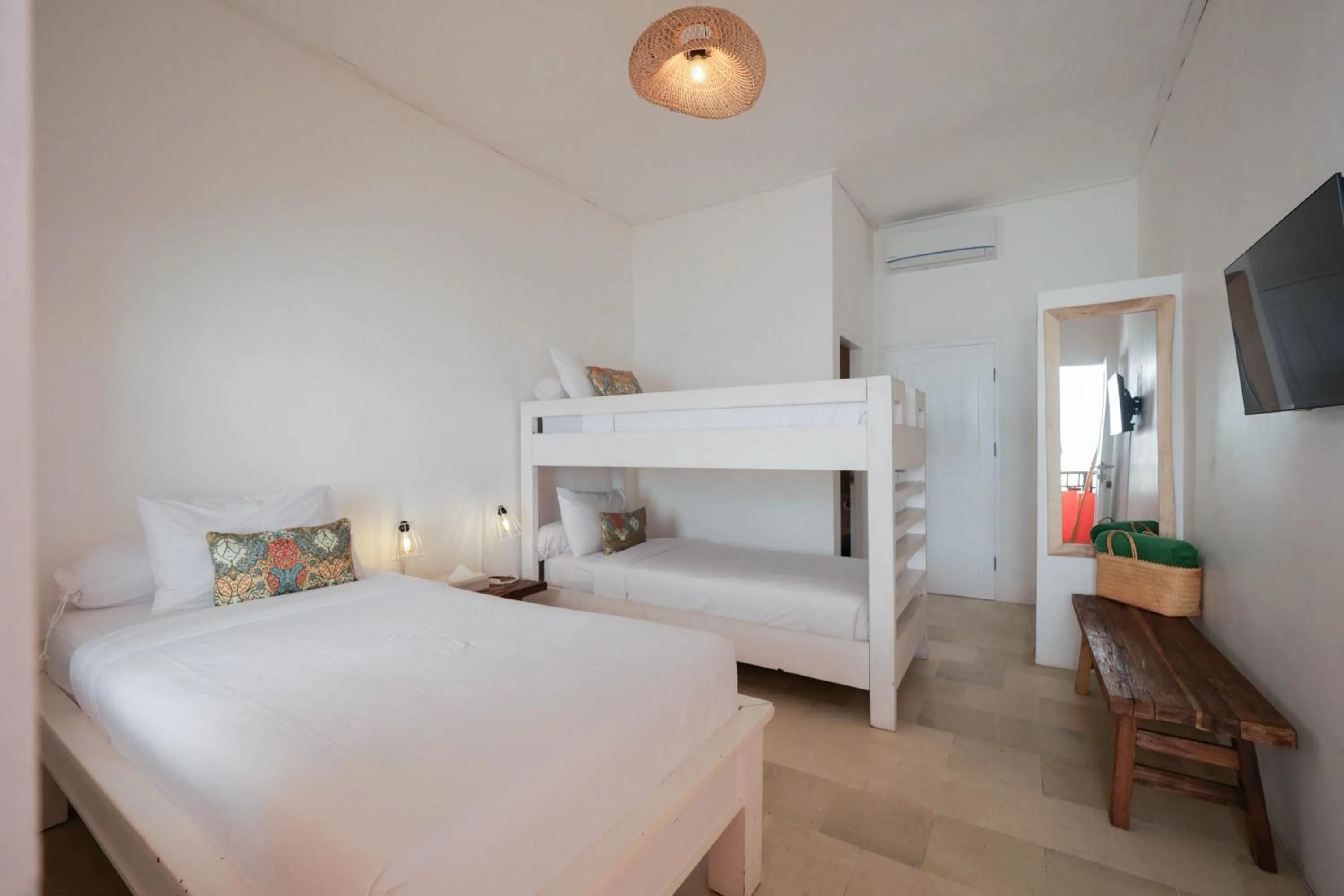 Bedroom, Bed in The Room Padang-Padang