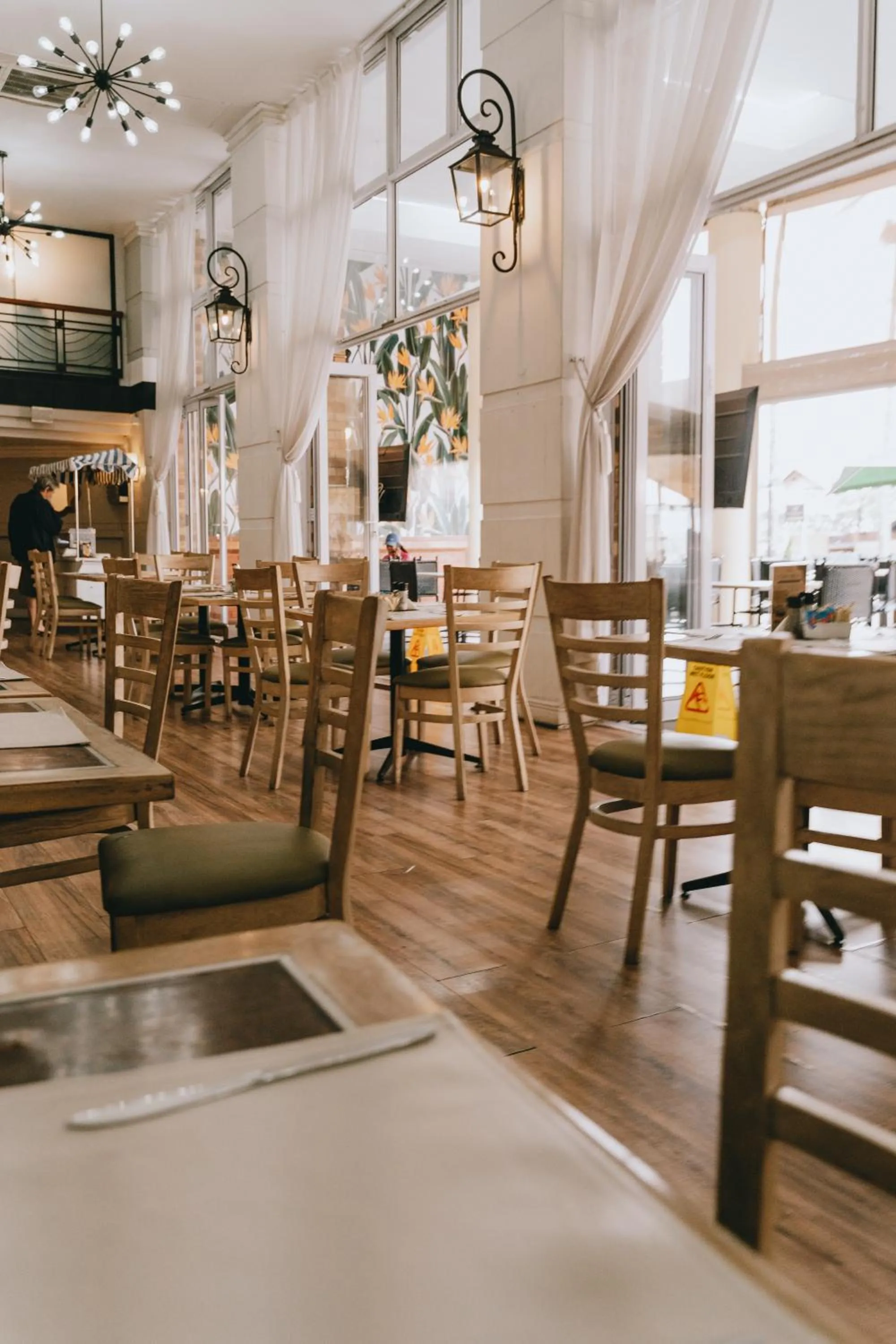 Restaurant/places to eat in The Riverside Hotel