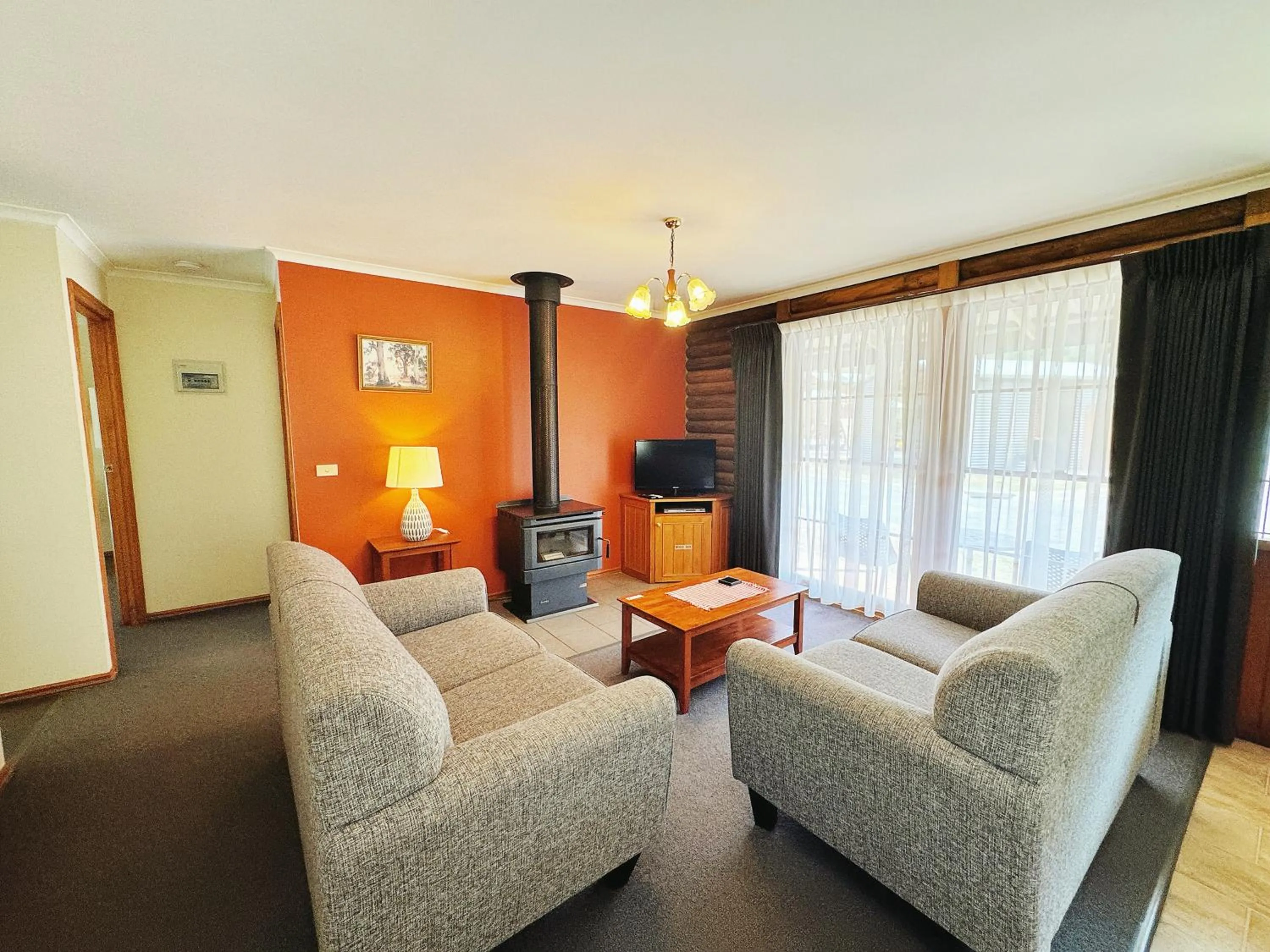 Halls Gap Log Cabins