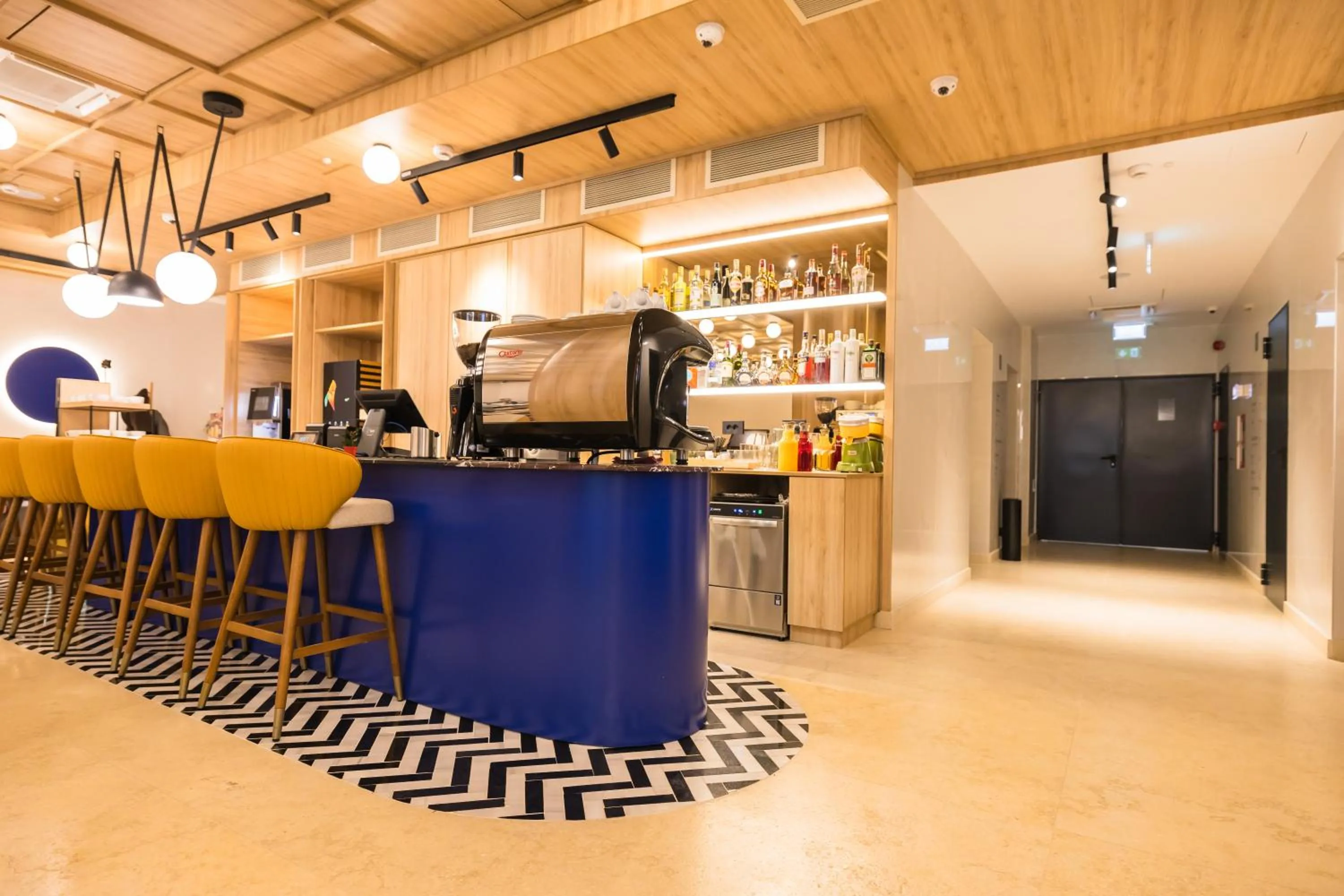 Lounge or bar in Mercure Bucharest Cantemir