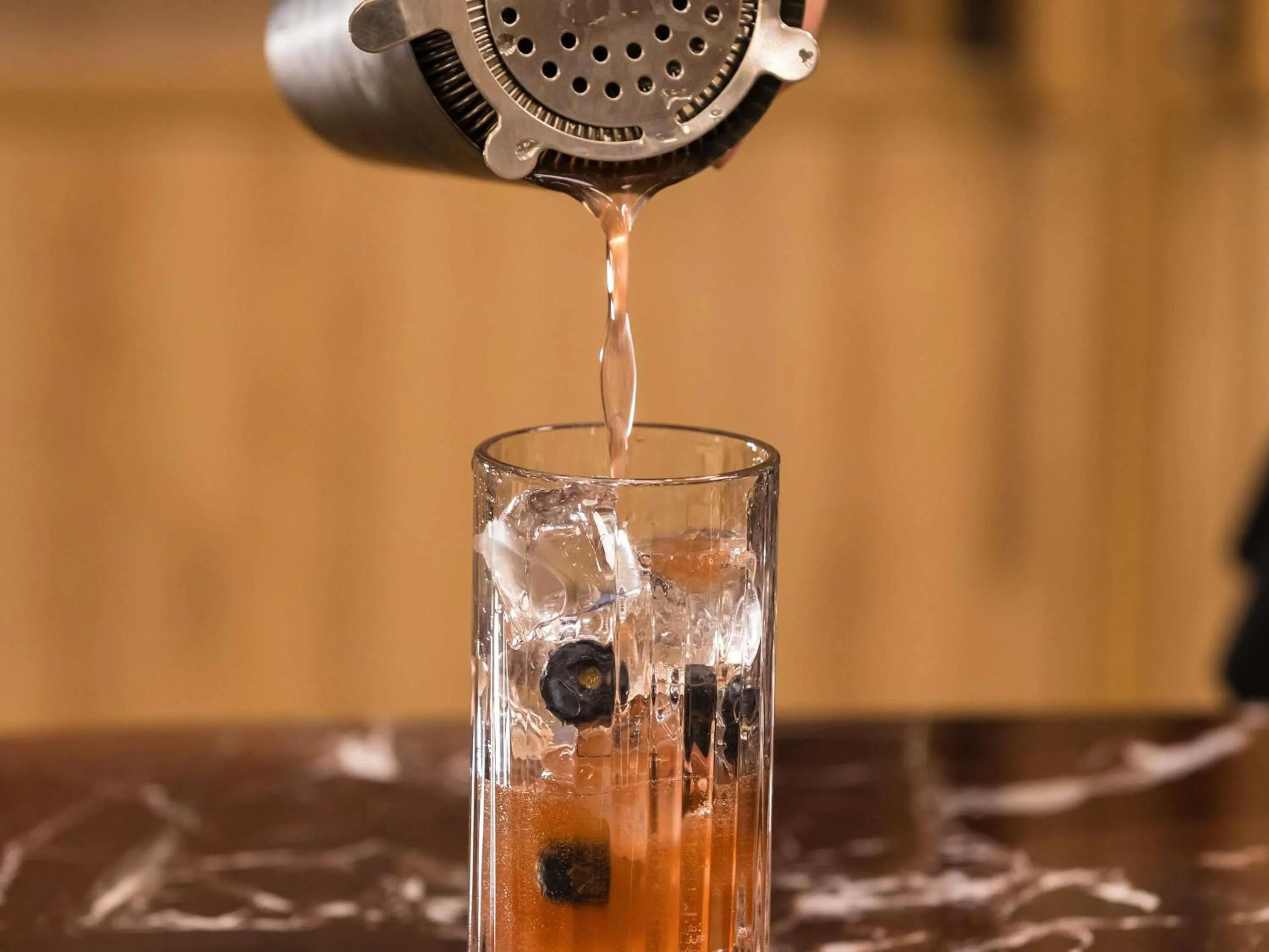 Lounge or bar in Mercure Bucharest Cantemir