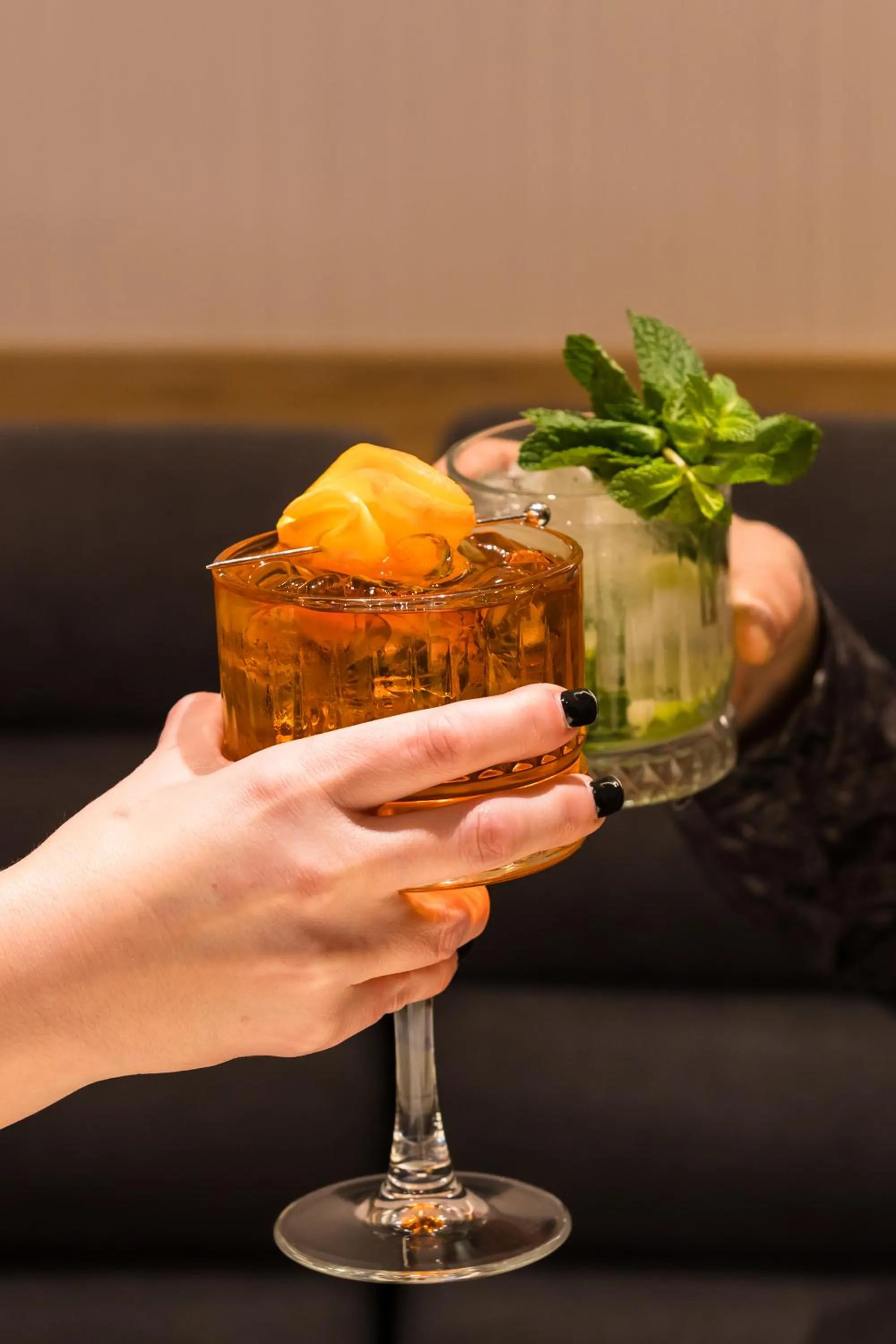 Lounge or bar in Mercure Bucharest Cantemir