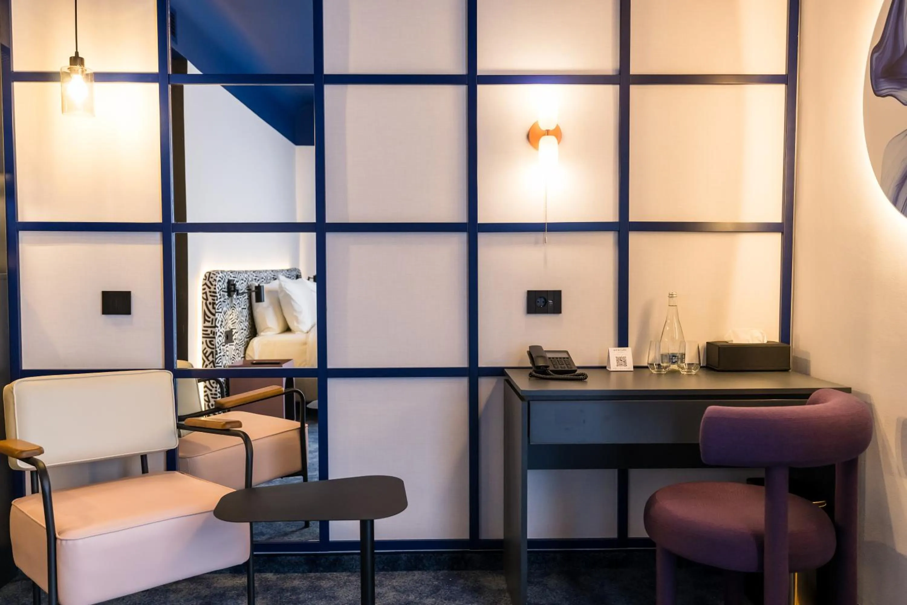 Seating area in Mercure Bucharest Cantemir