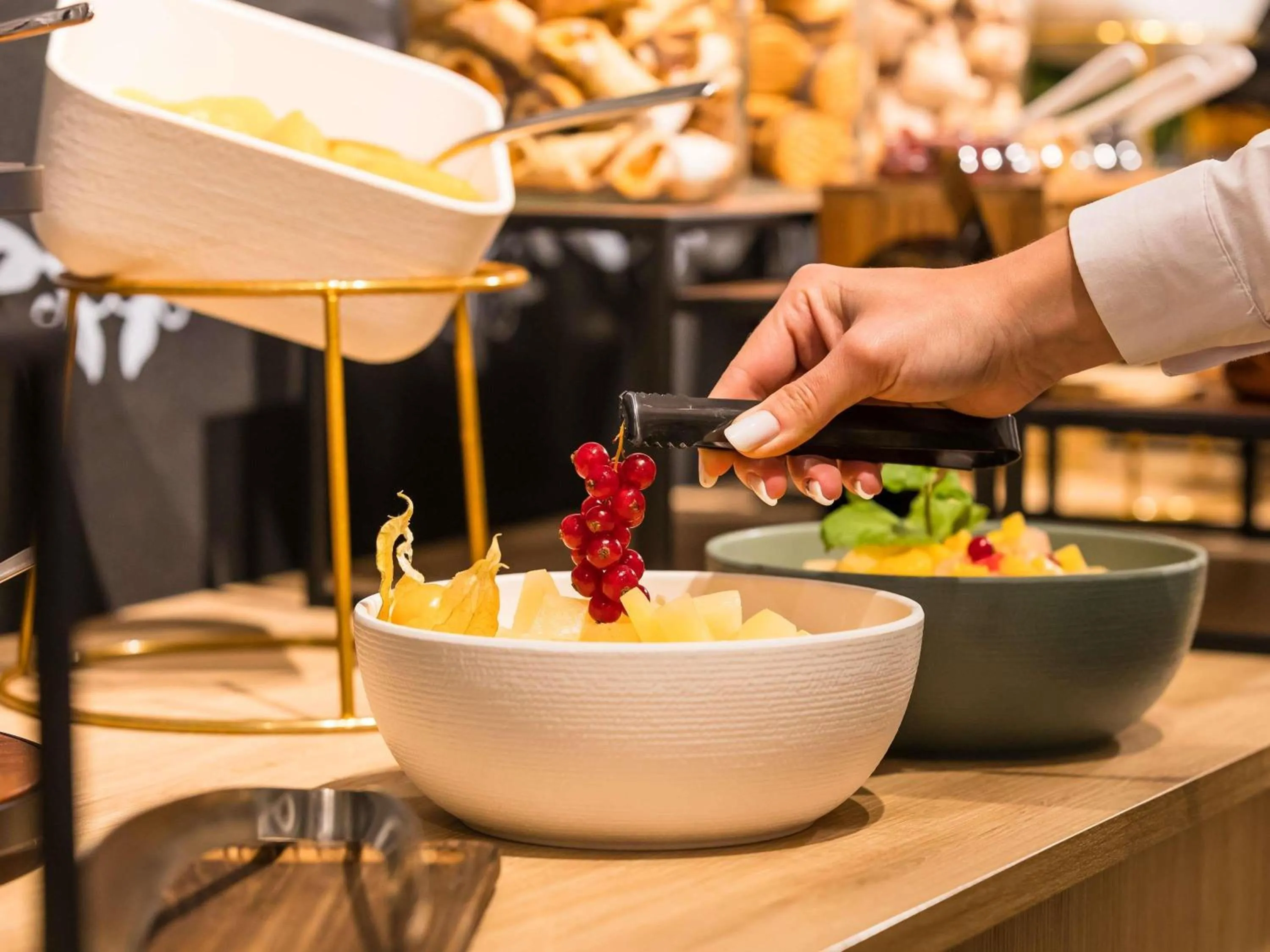 Breakfast in Mercure Bucharest Cantemir