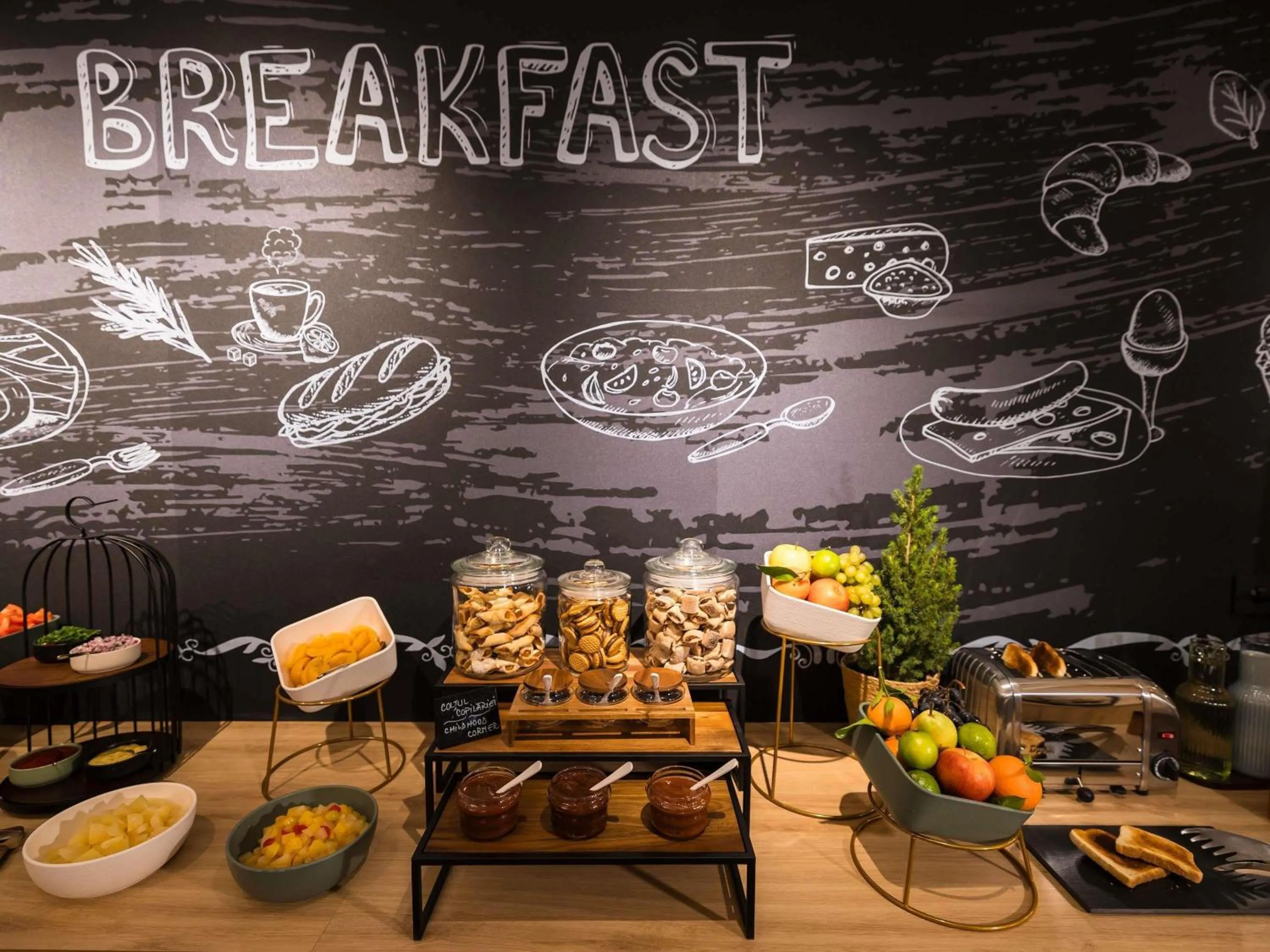 Breakfast in Mercure Bucharest Cantemir