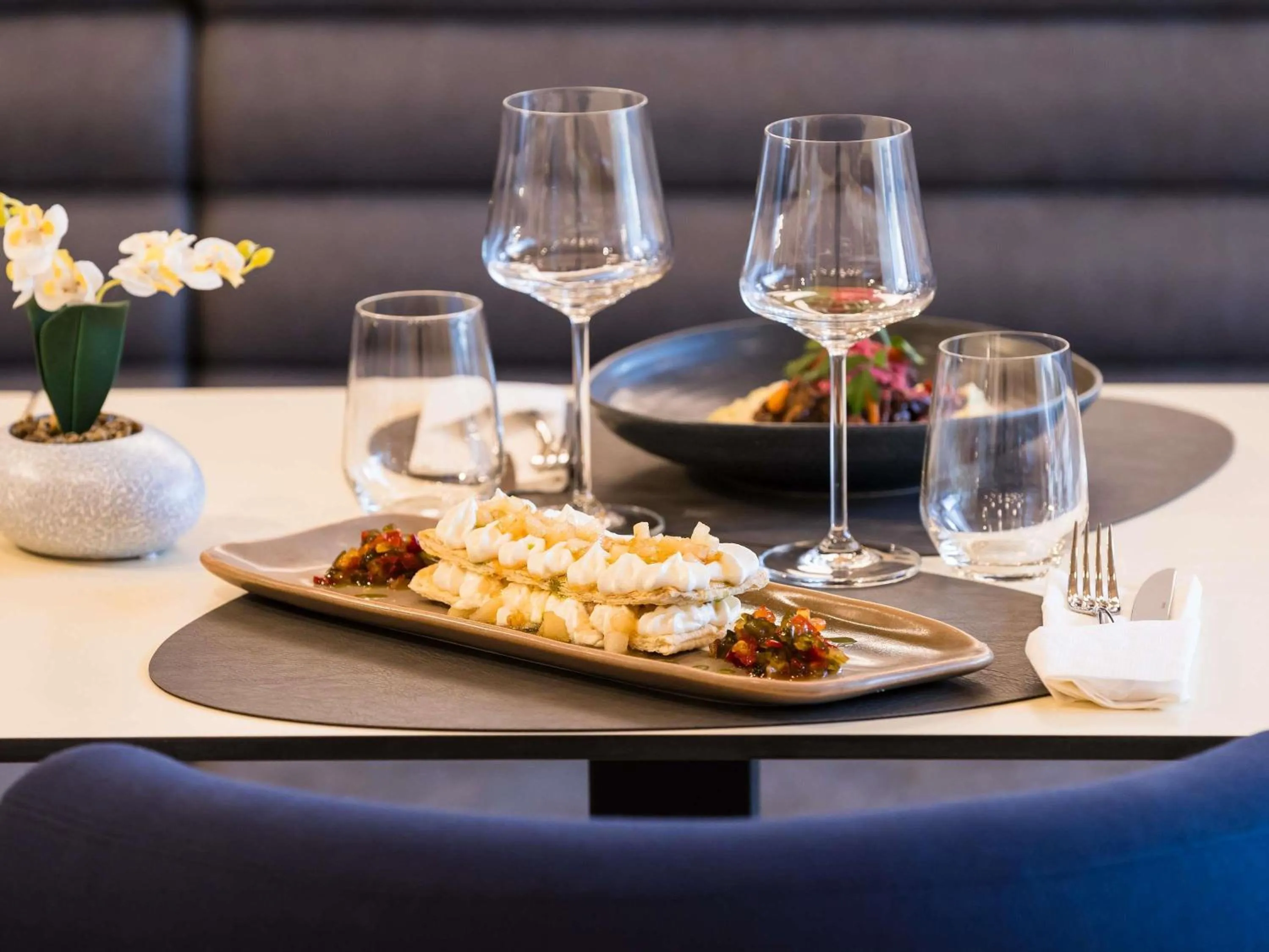 Restaurant/places to eat in Mercure Bucharest Cantemir