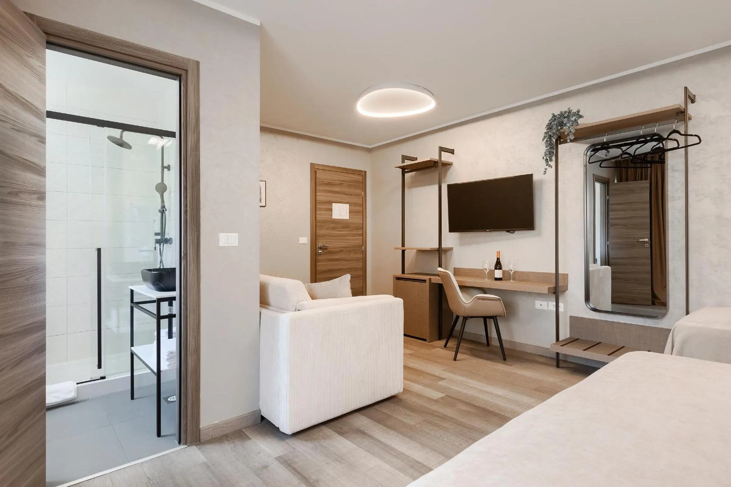 Seating area, Bed in Pula City Center Accommodation - Breakfast included