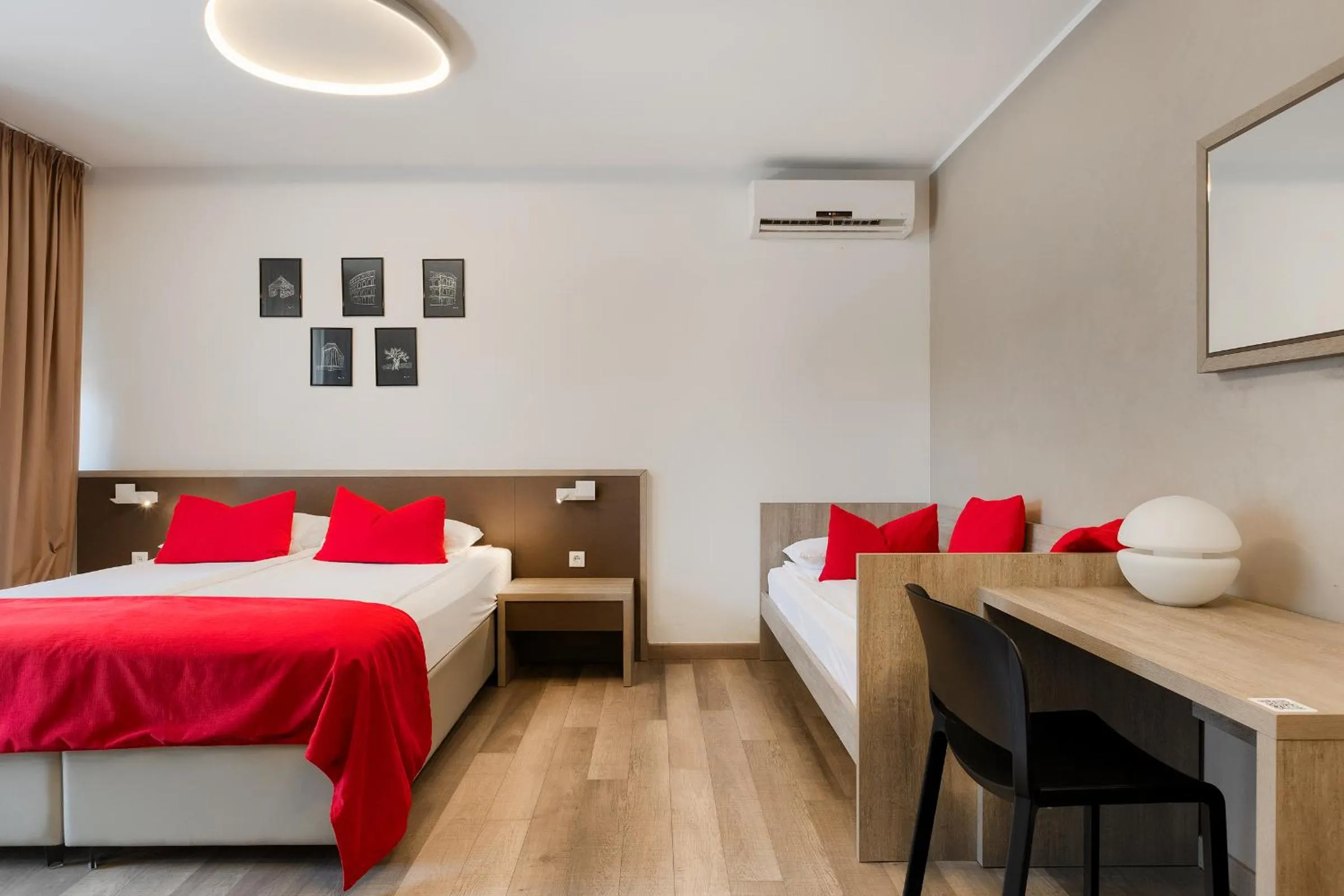 Bed in Pula City Center Accommodation - Breakfast included
