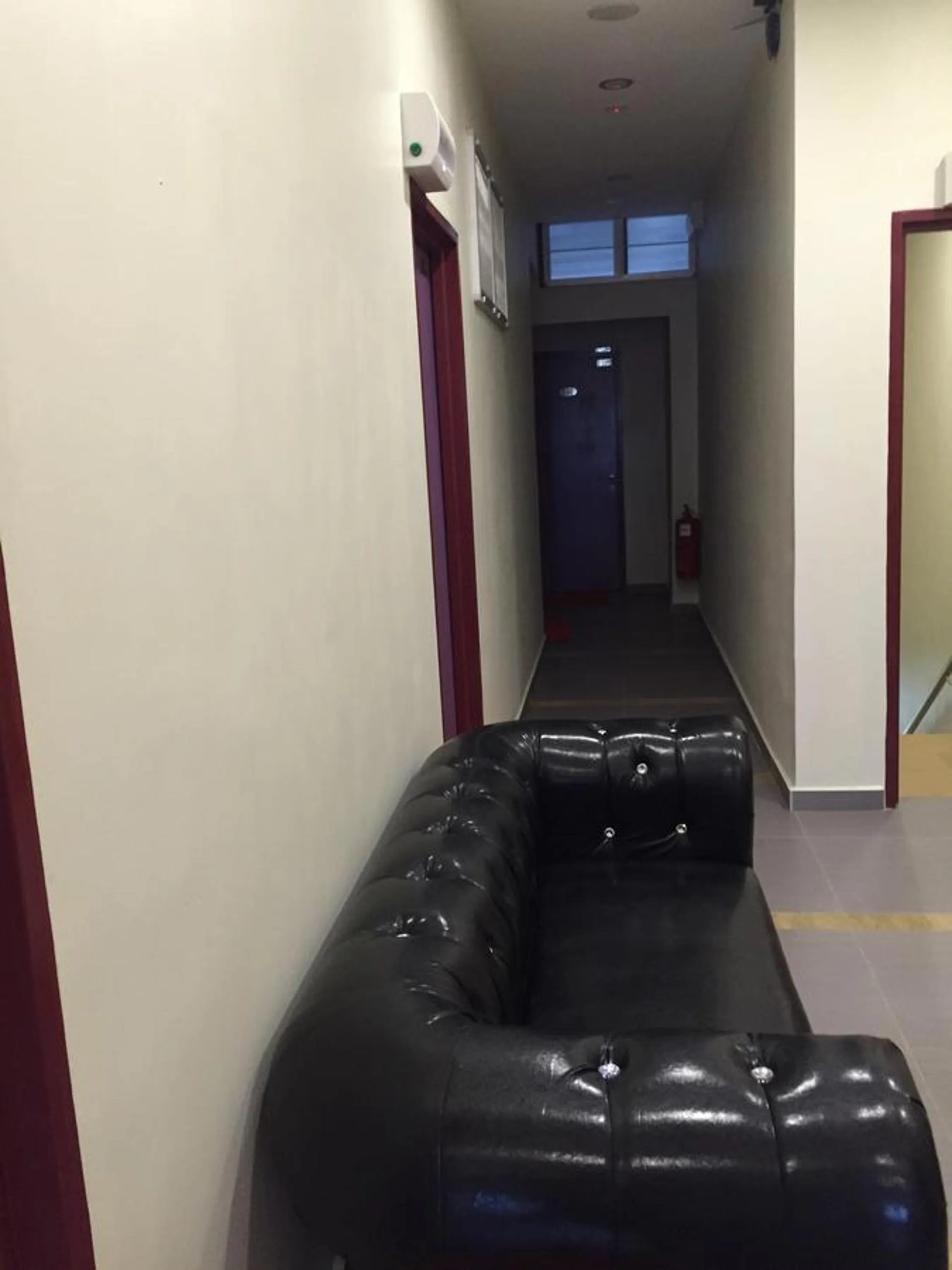 Tas Sakura Budget Hotel