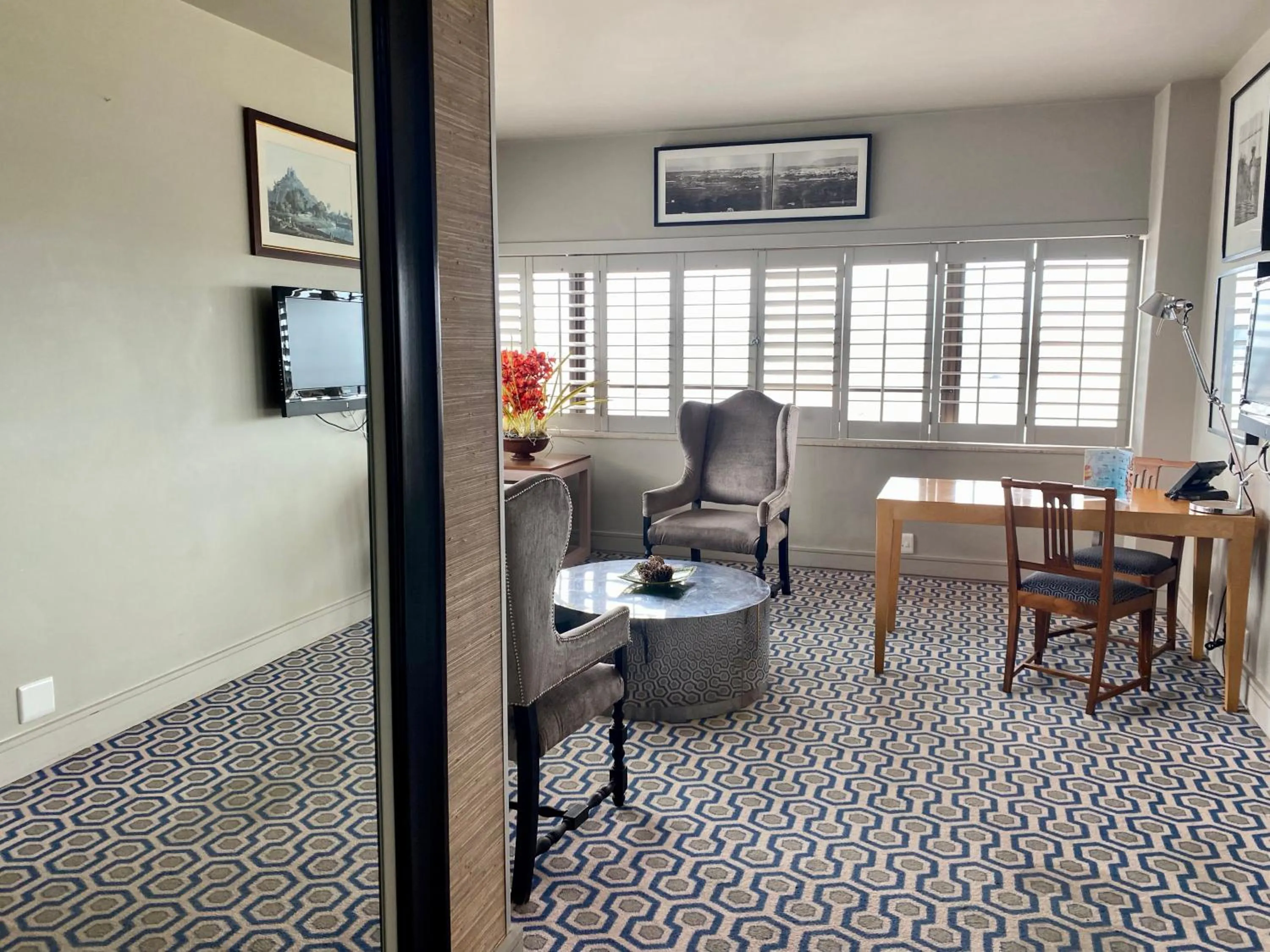 TV and multimedia in The Royal Hotel by Coastlands Hotels & Resorts