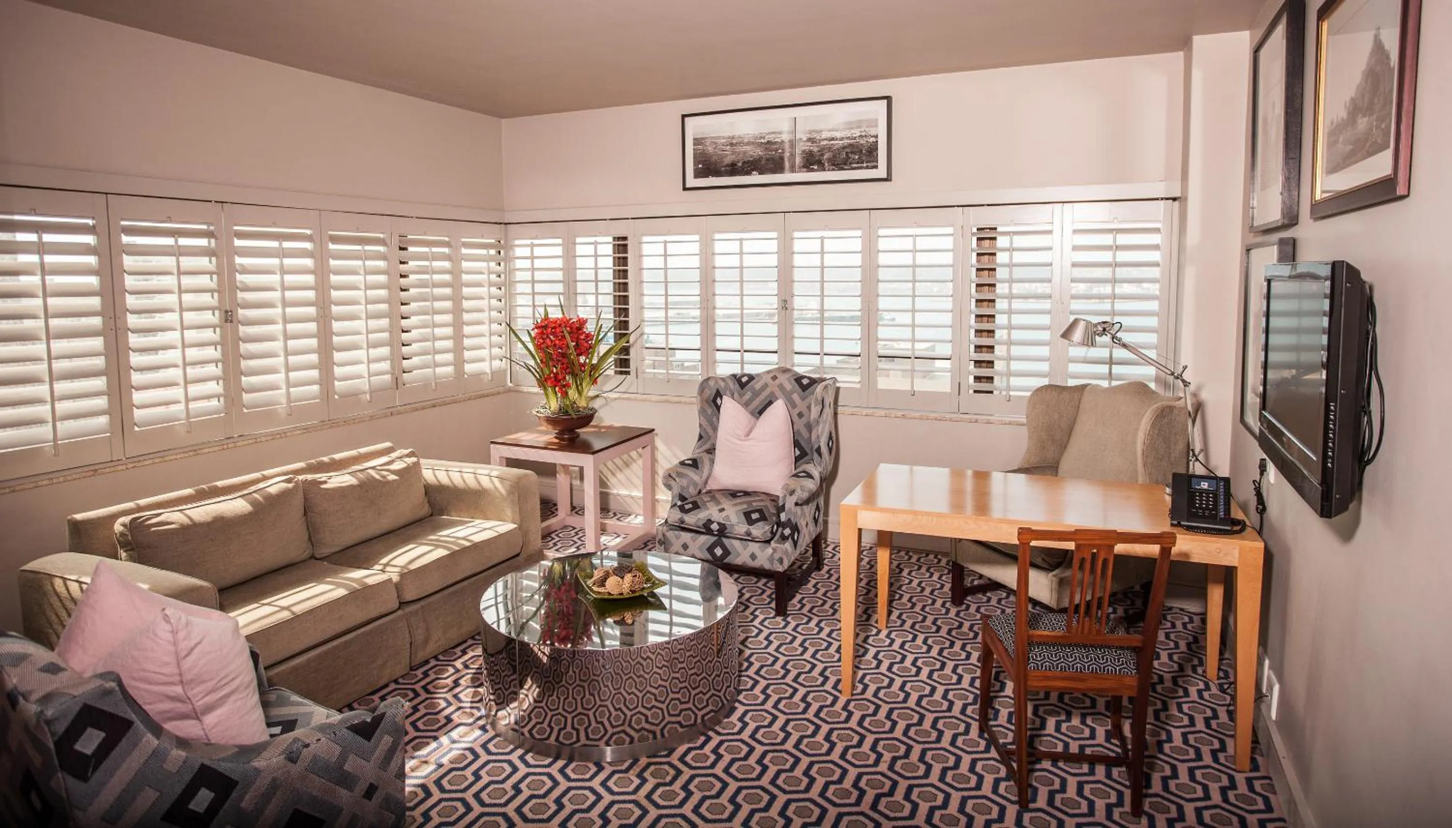 Living room in The Royal Hotel by Coastlands Hotels & Resorts