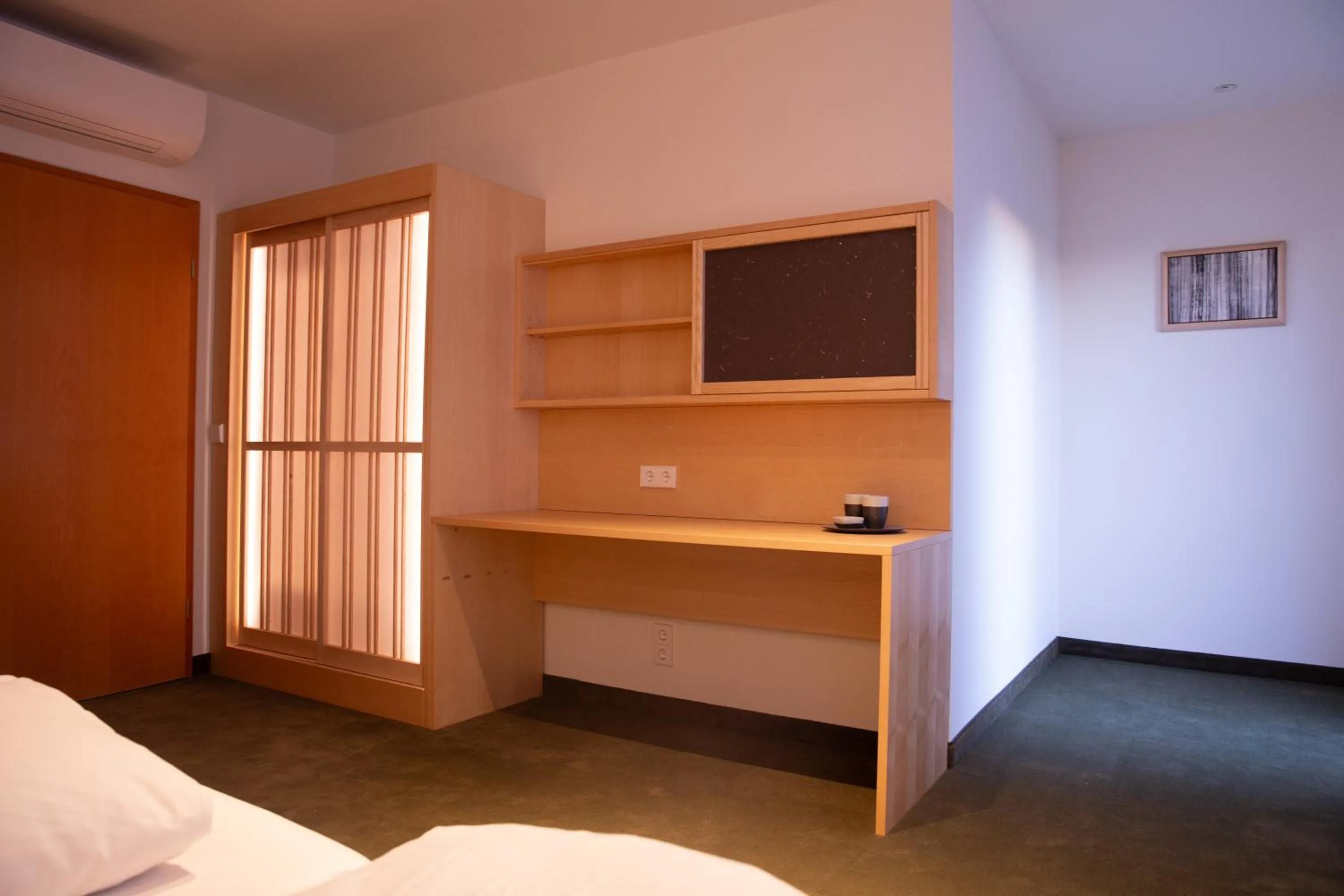 TV and multimedia, Bed in Hotel de Saxe Leipzig