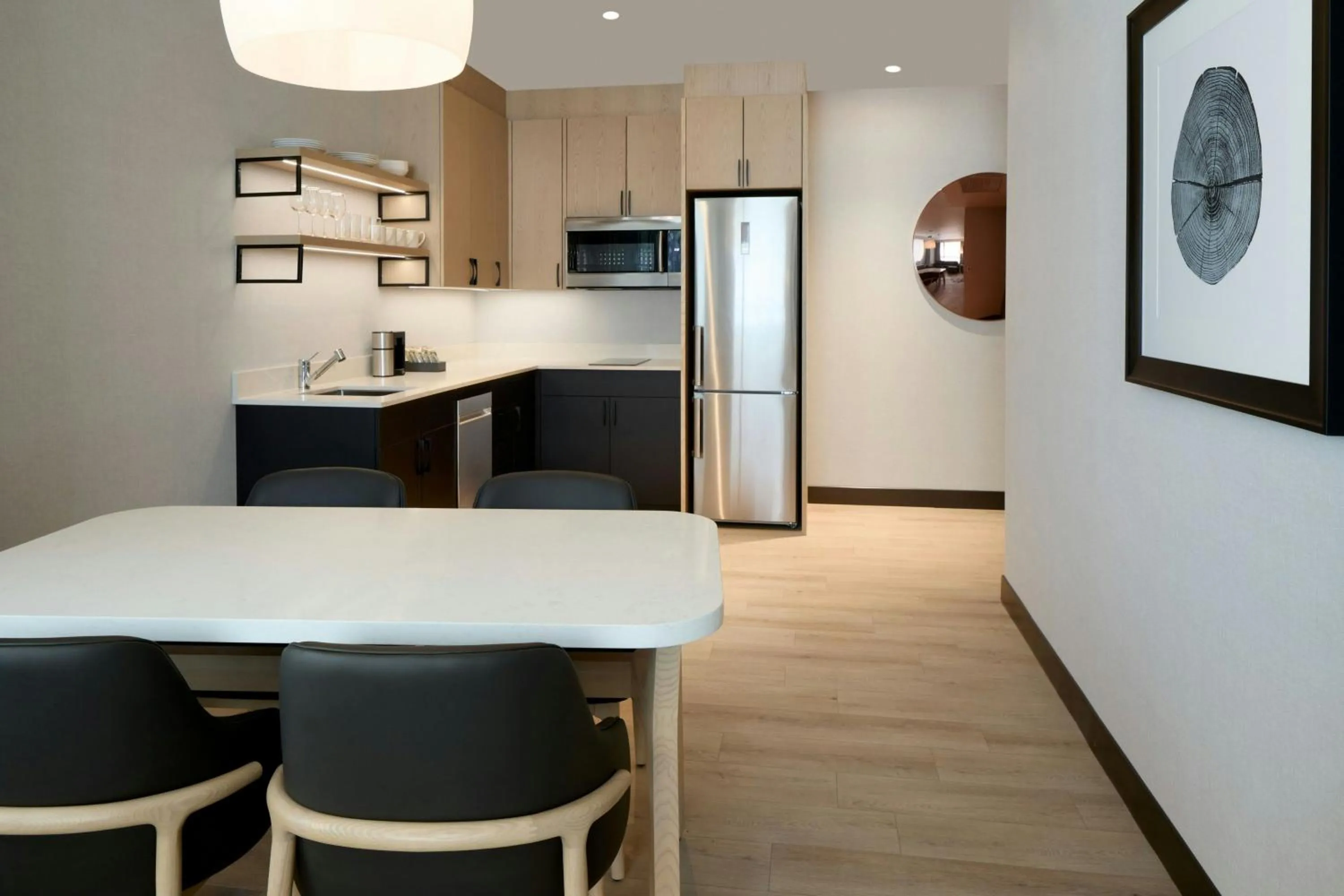 Kitchen or kitchenette in Residence Inn by Marriott Bromont