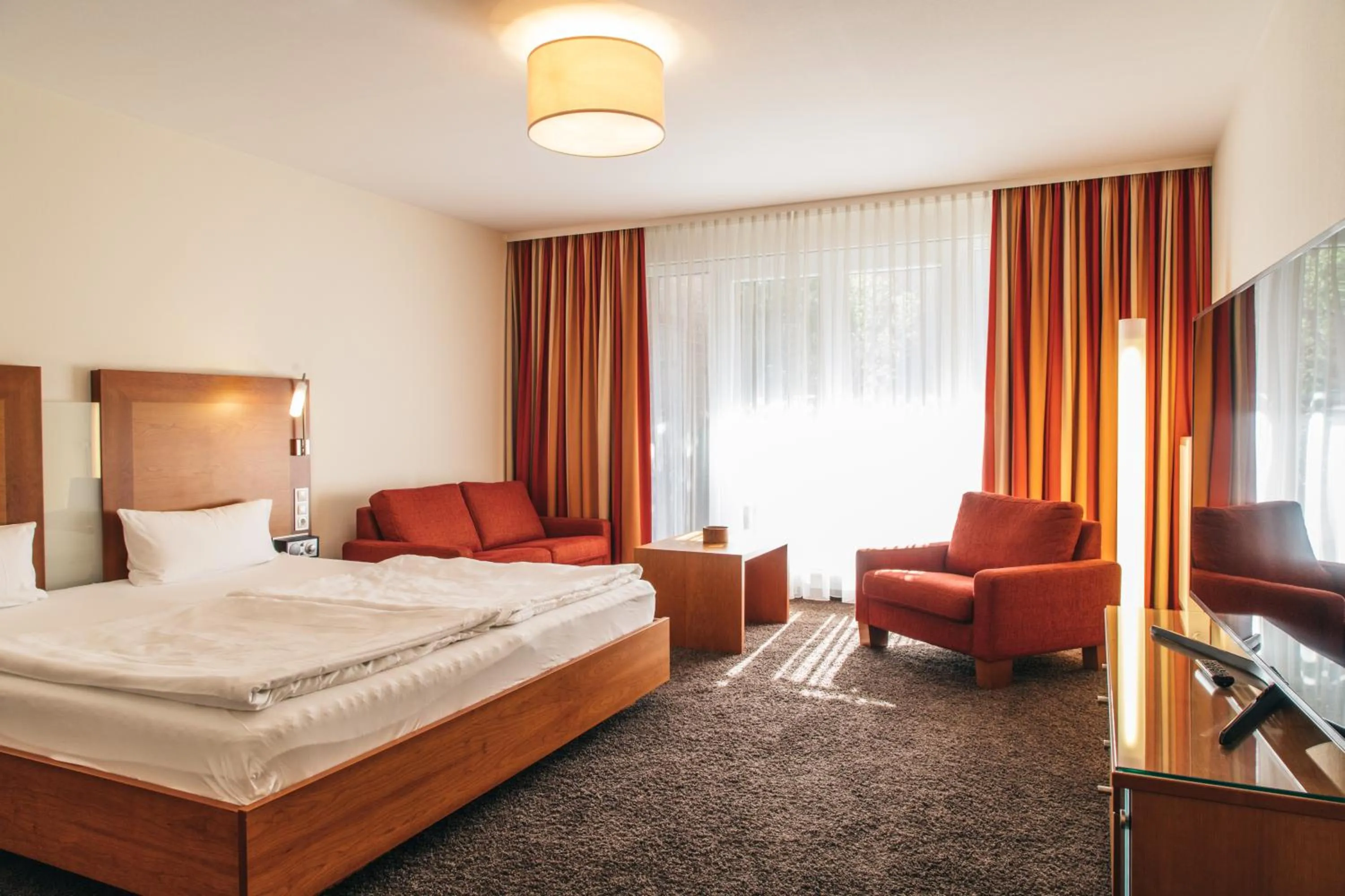 Photo of the whole room, Bed in Consulat des Weins