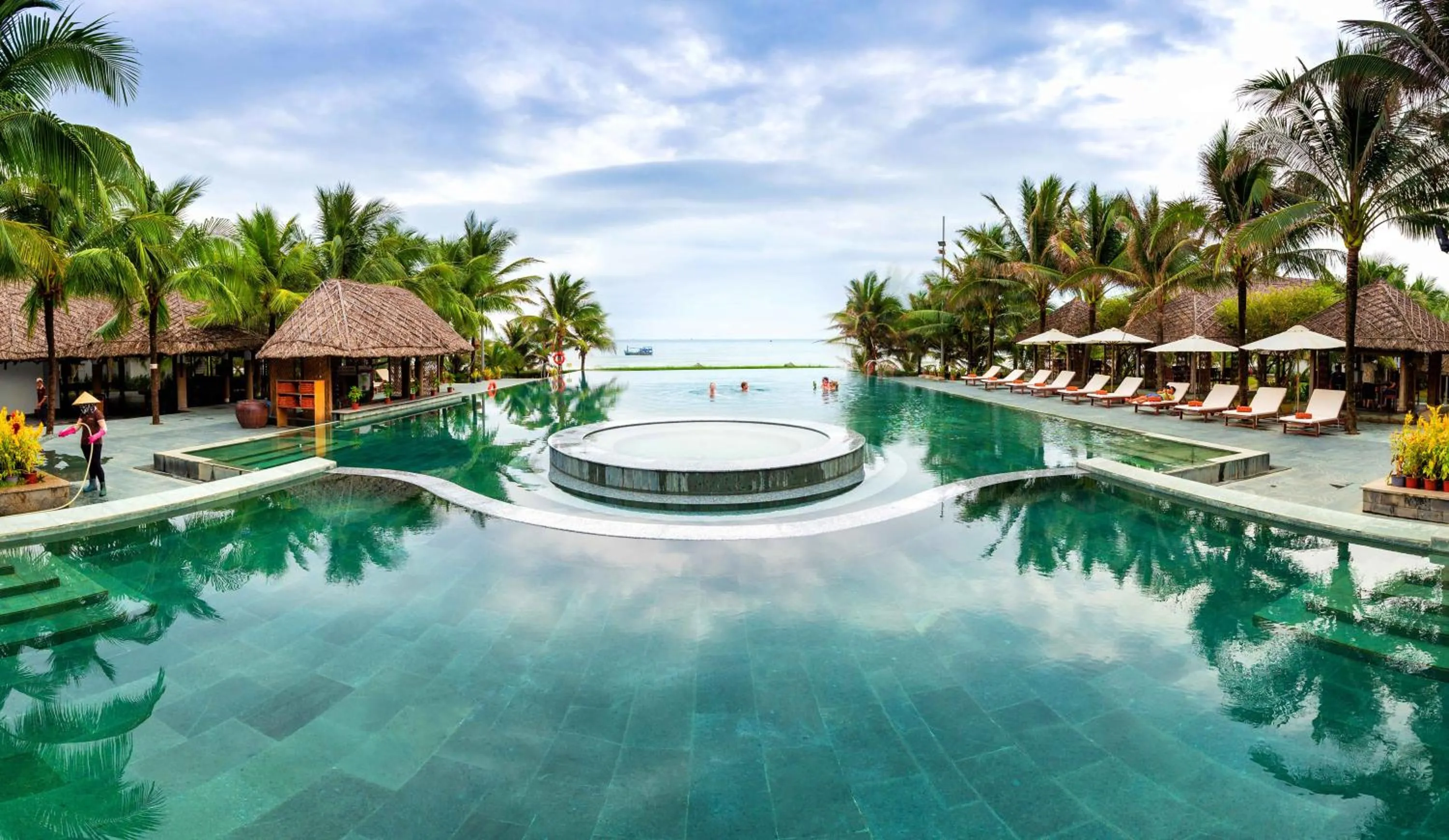 Swimming pool in Sonata Resort & Spa