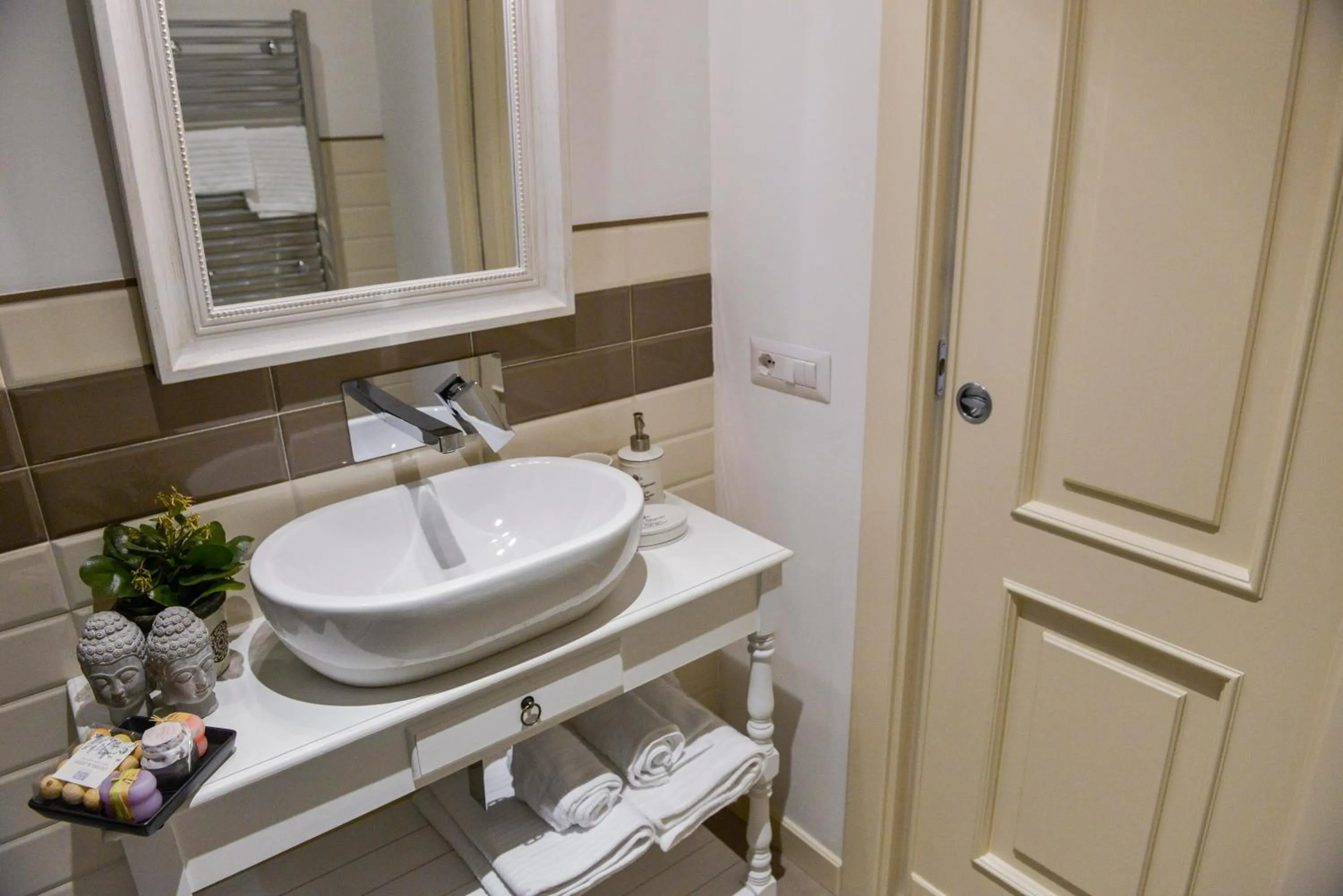 Bathroom in Adelina Guesthouse