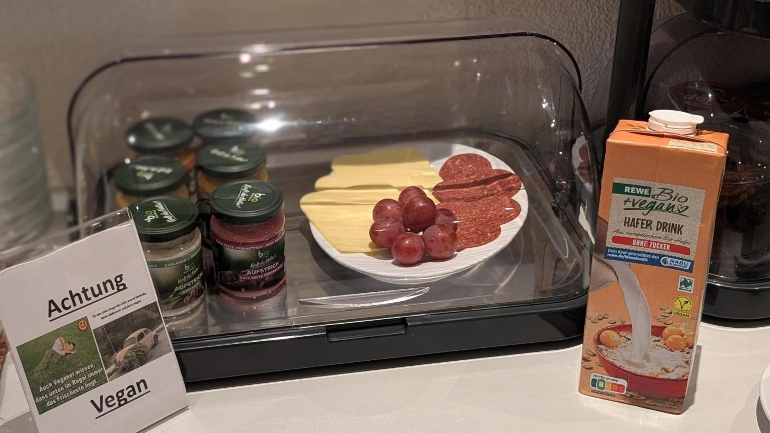 Food and drinks in City-Pension Magdeburg