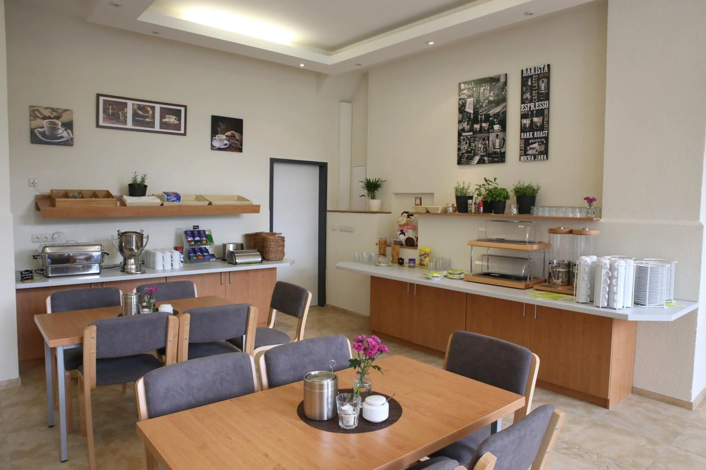 Buffet breakfast in City-Pension Magdeburg