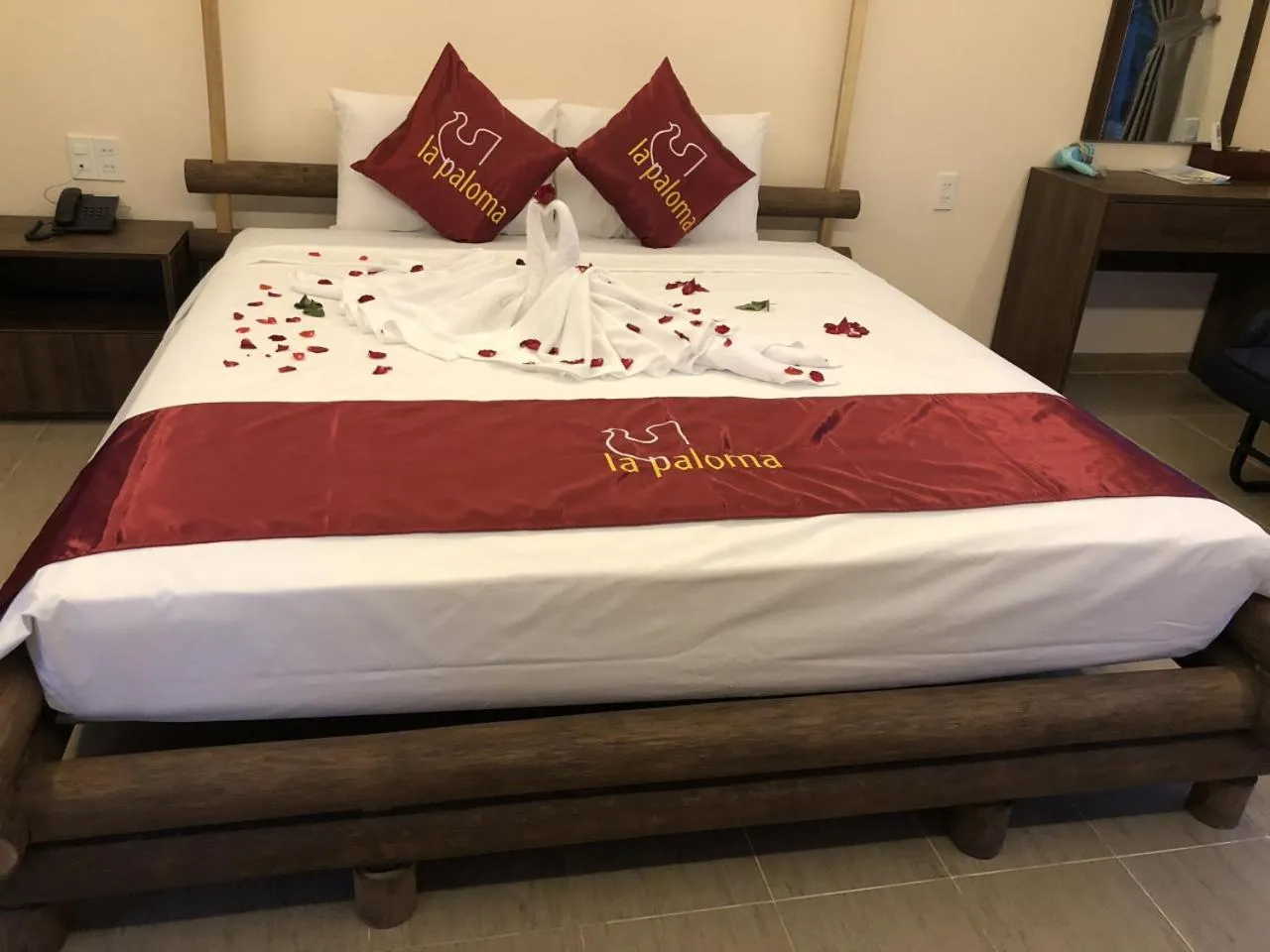 Decorative detail, Bed in La Paloma Resort