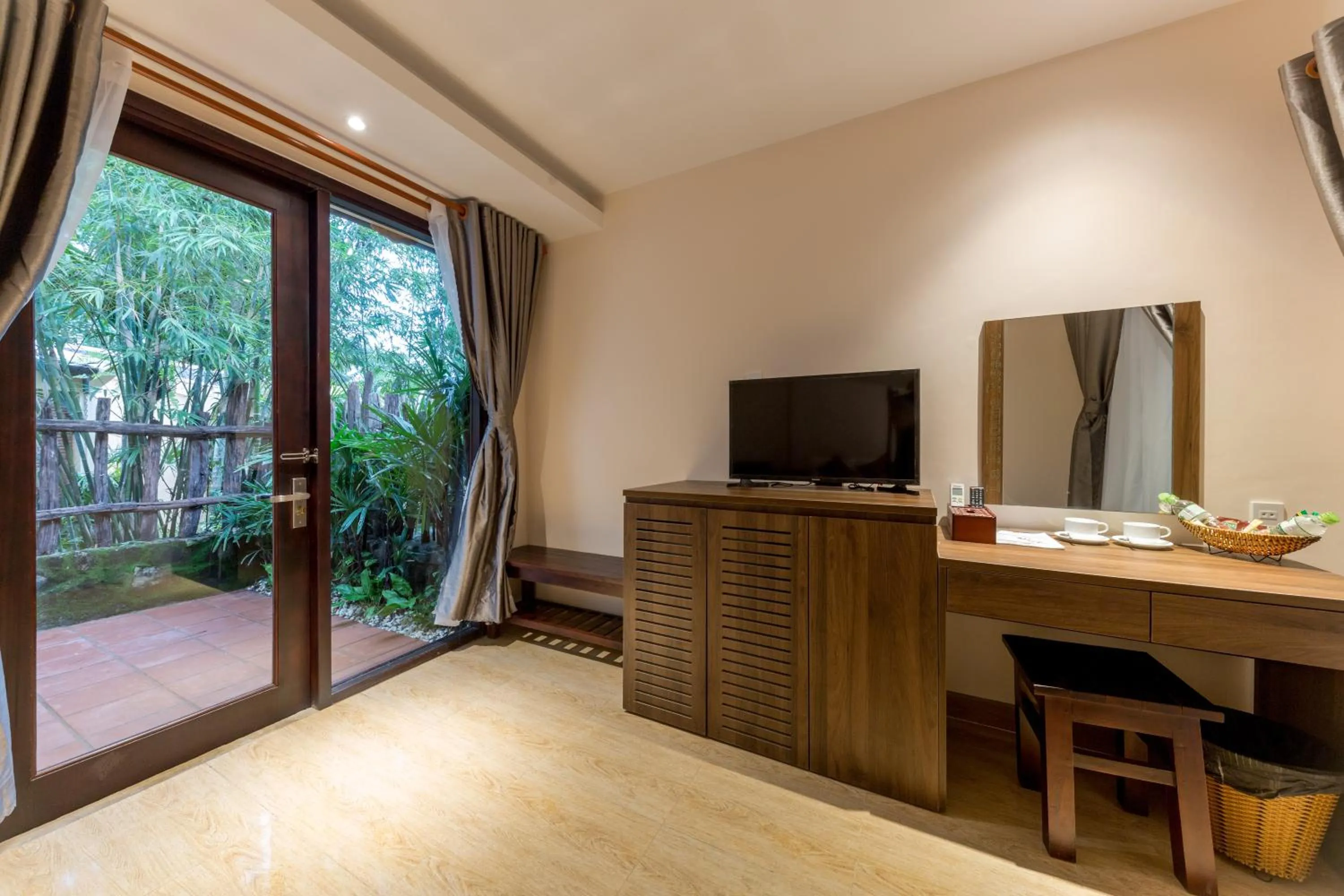 hair dresser in La Paloma Resort