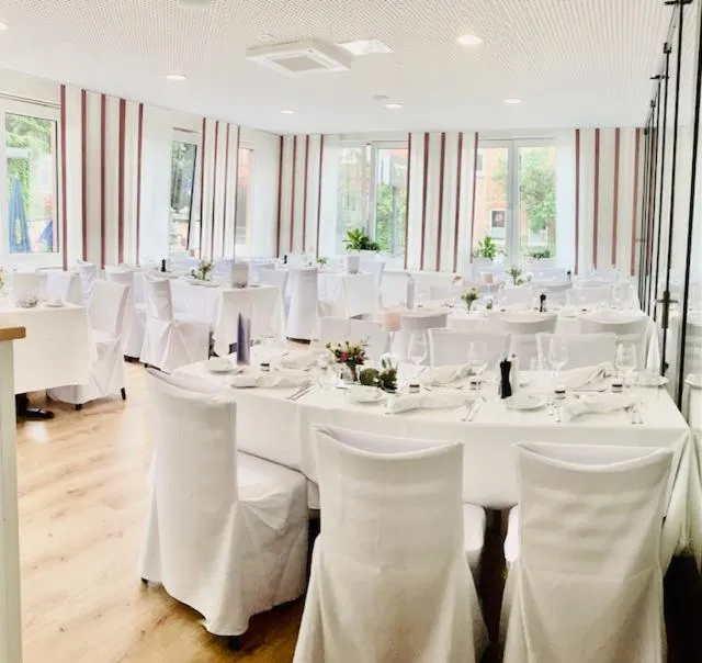 Restaurant/places to eat in "Wendezeller Stuben" Weymann Gastronomiebetriebs GmbH