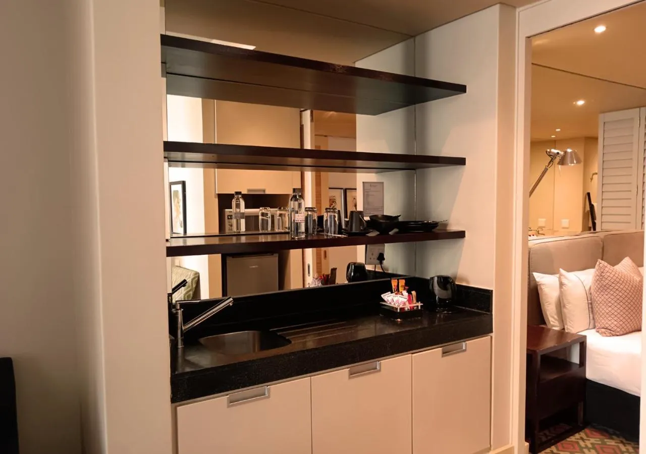 Kitchen or kitchenette in Royal Palm Hotel