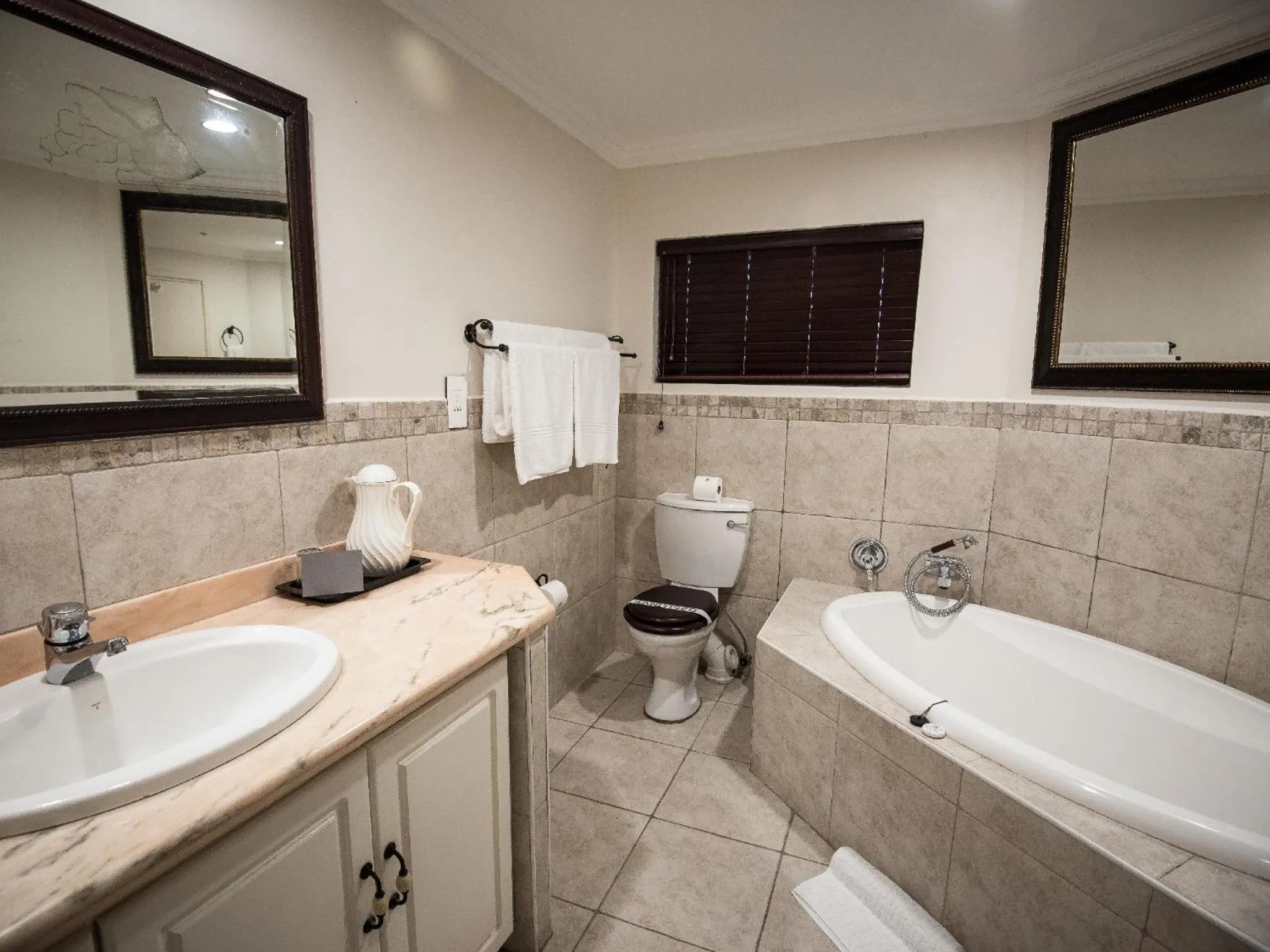 Shower in Selborne Golf Estate, Hotel & Spa