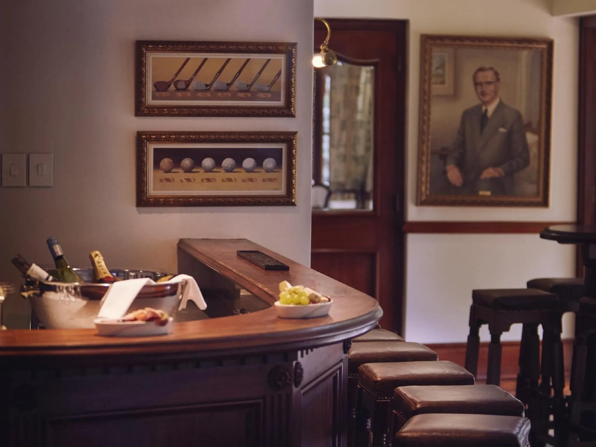 Lounge or bar in Selborne Golf Estate, Hotel & Spa