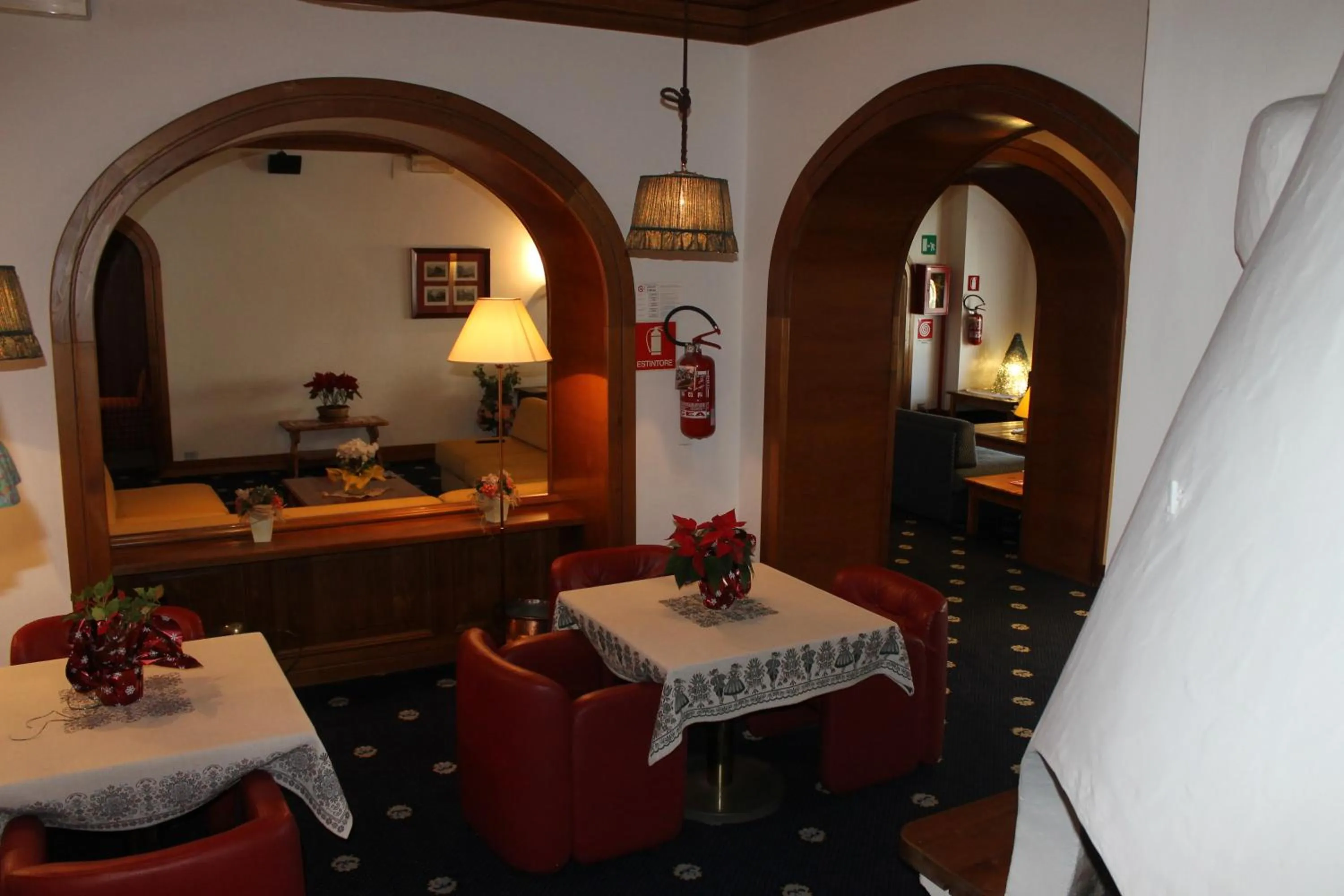 Lounge or bar in Hotel Majoni