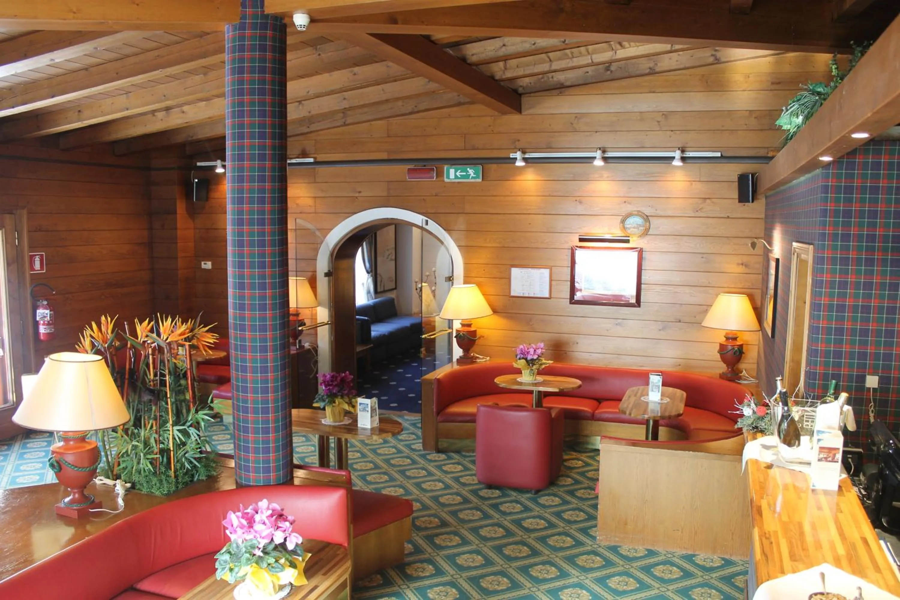 Lounge or bar in Hotel Majoni