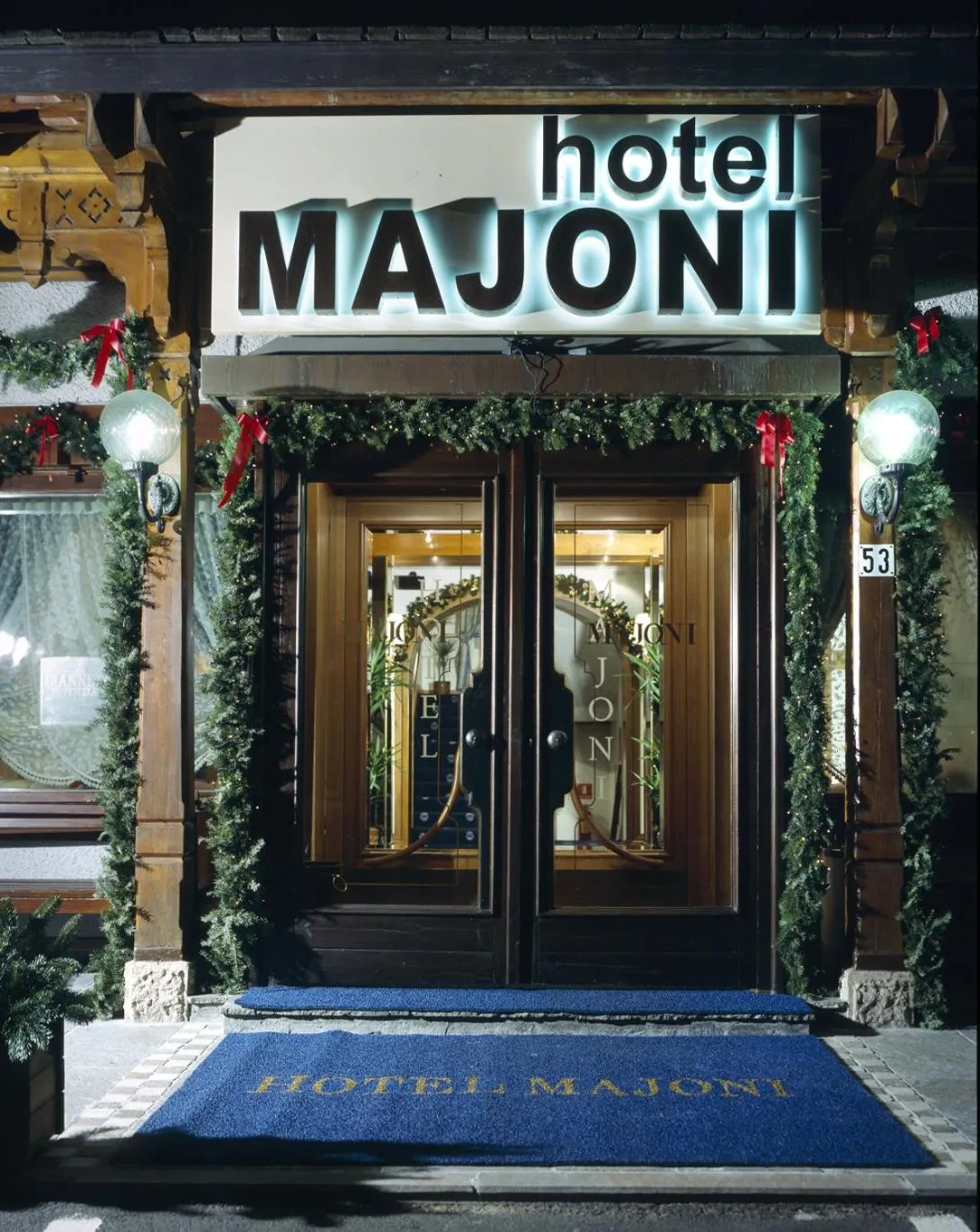 Facade/entrance in Hotel Majoni