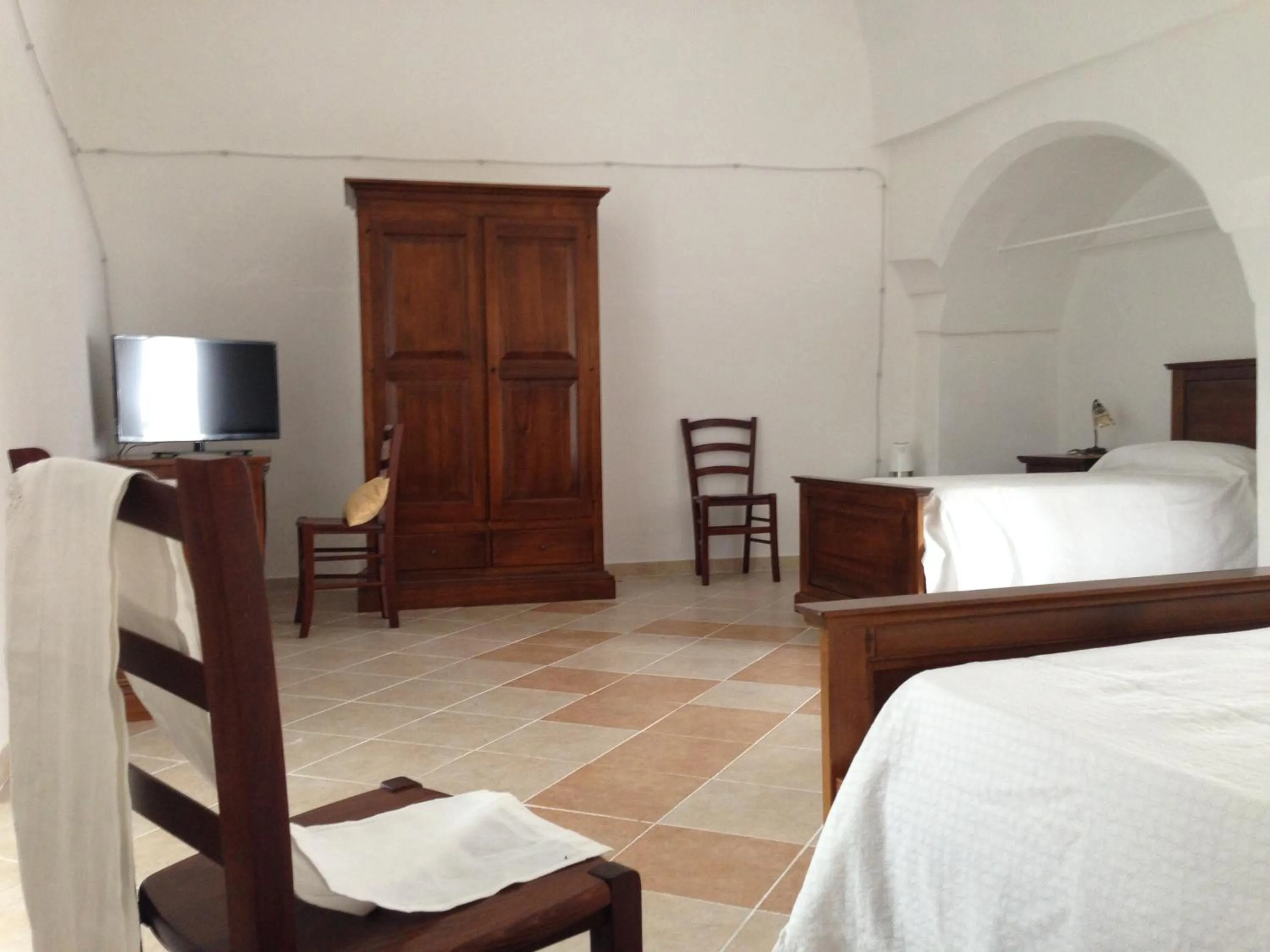 Photo of the whole room in 100 Craste