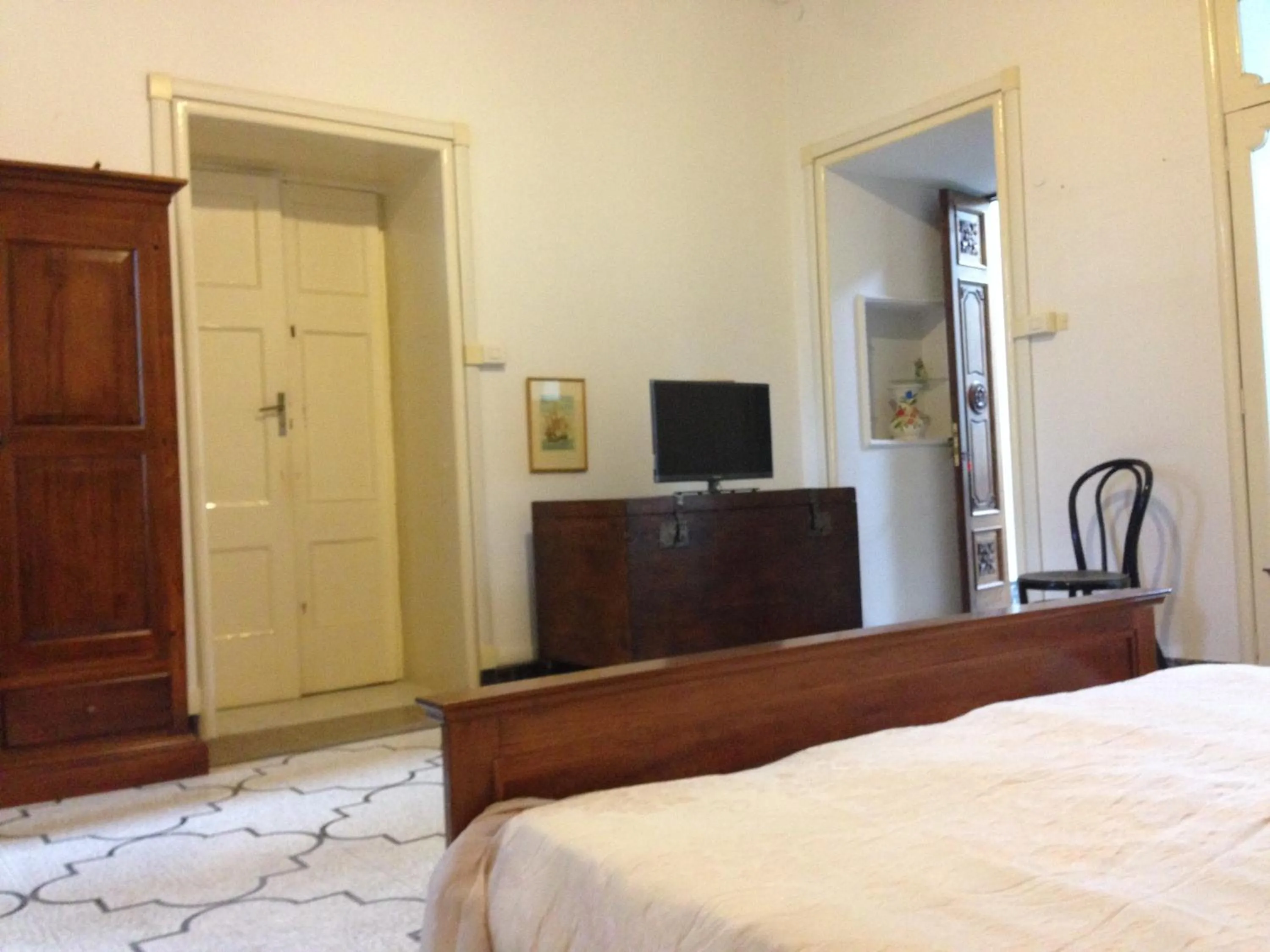 Decorative detail in 100 Craste