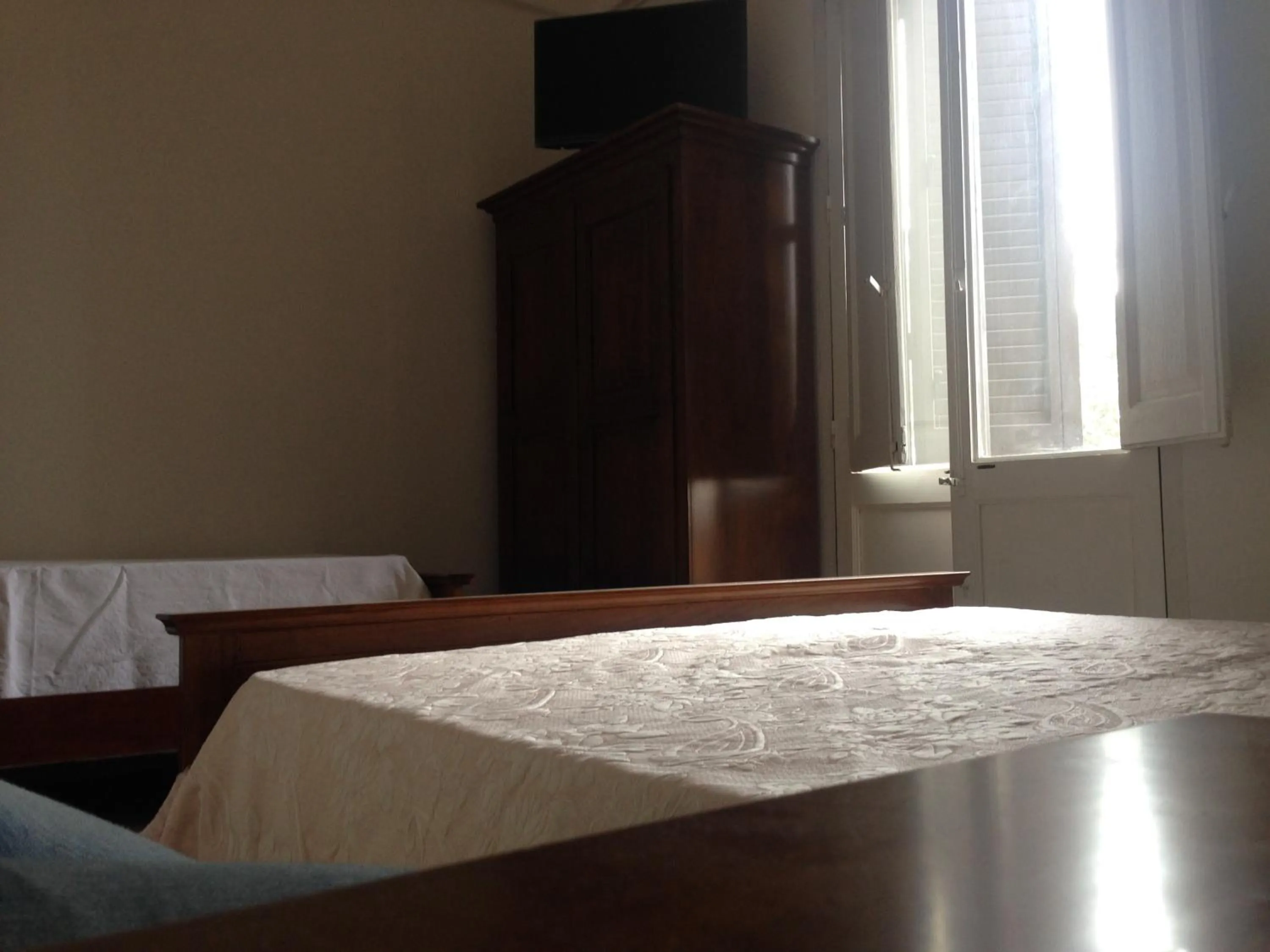 Decorative detail in 100 Craste