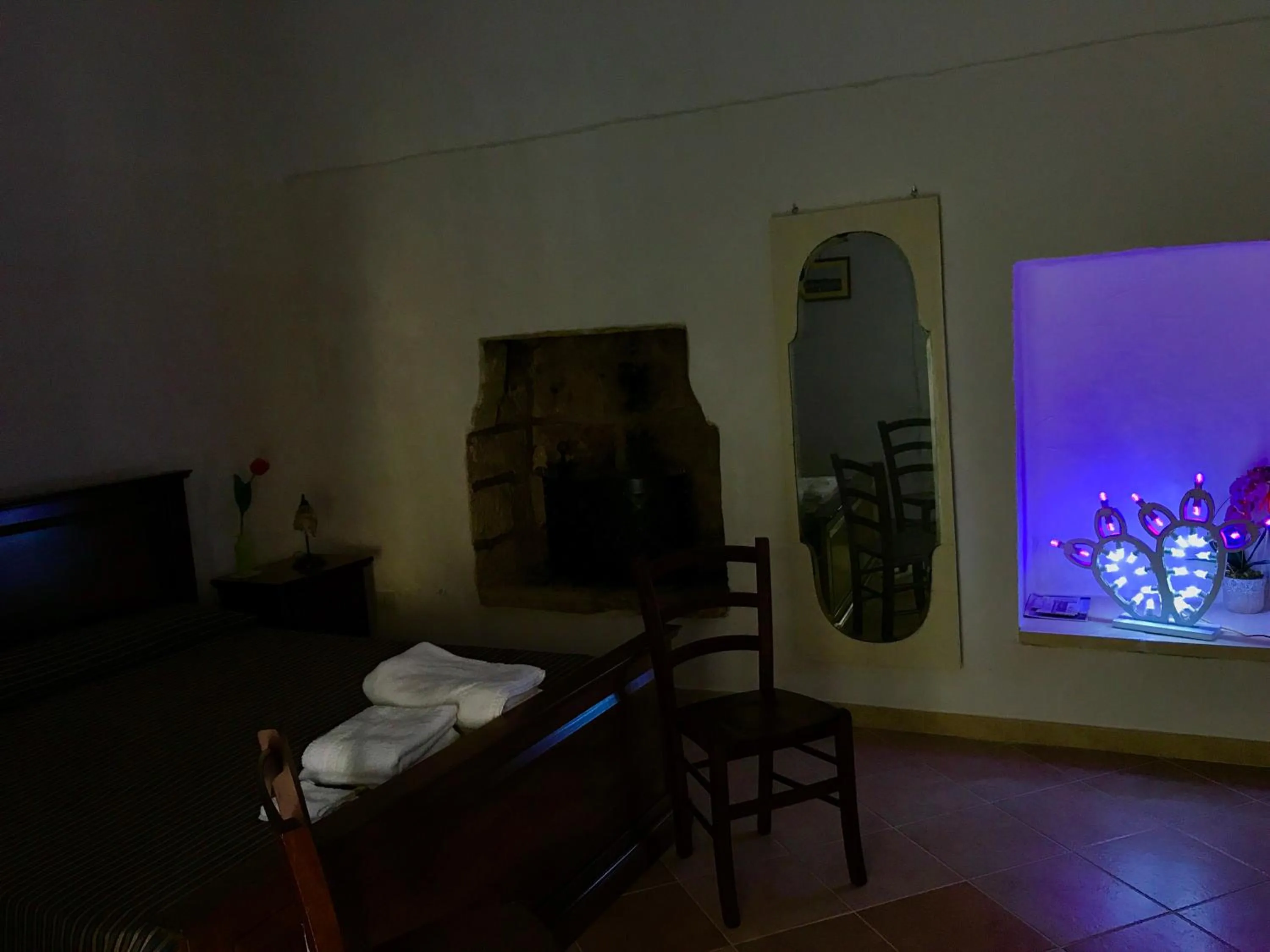 Decorative detail in 100 Craste