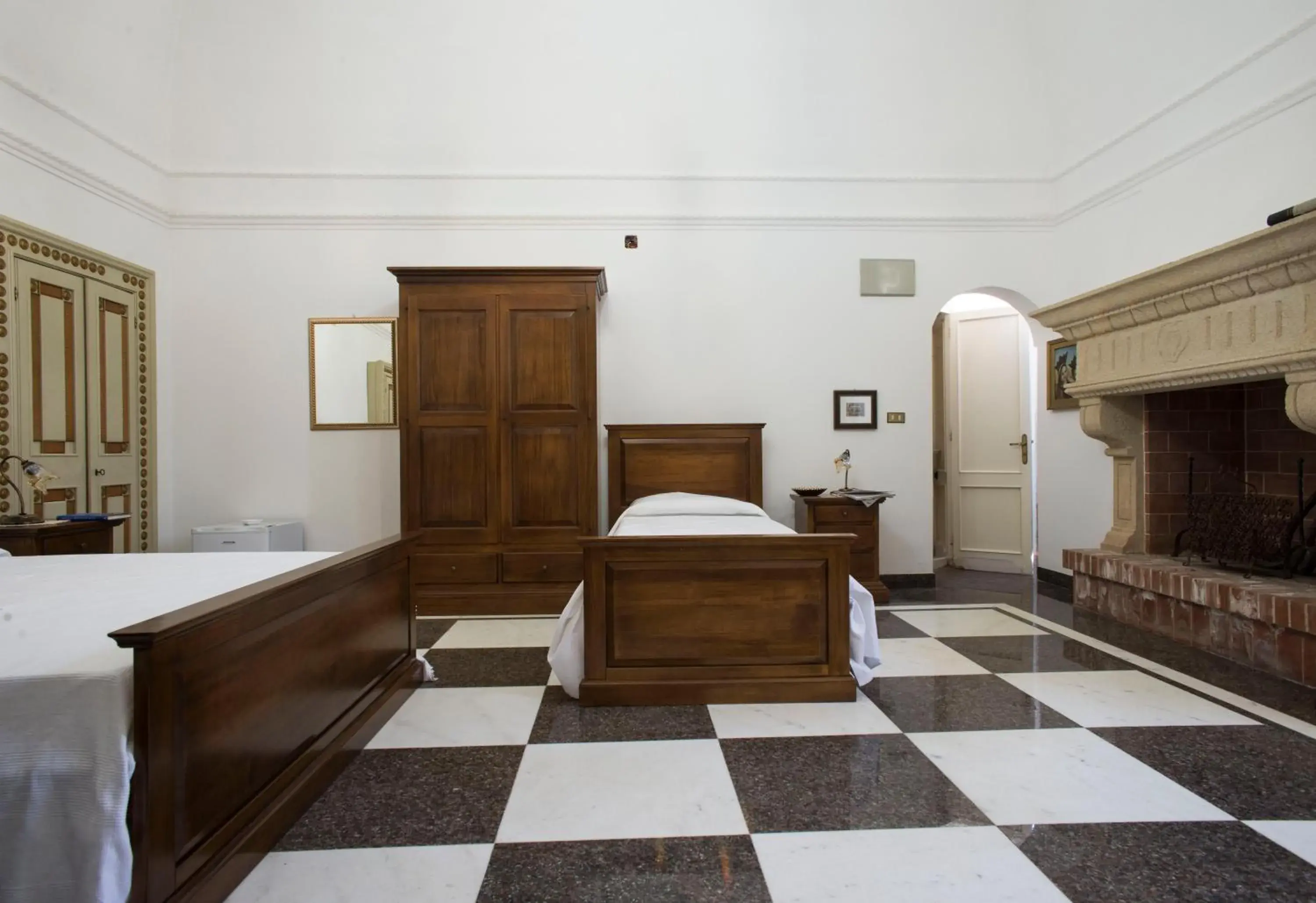 Standard Triple Room in 100 Craste Standard Triple Room in 100 Craste