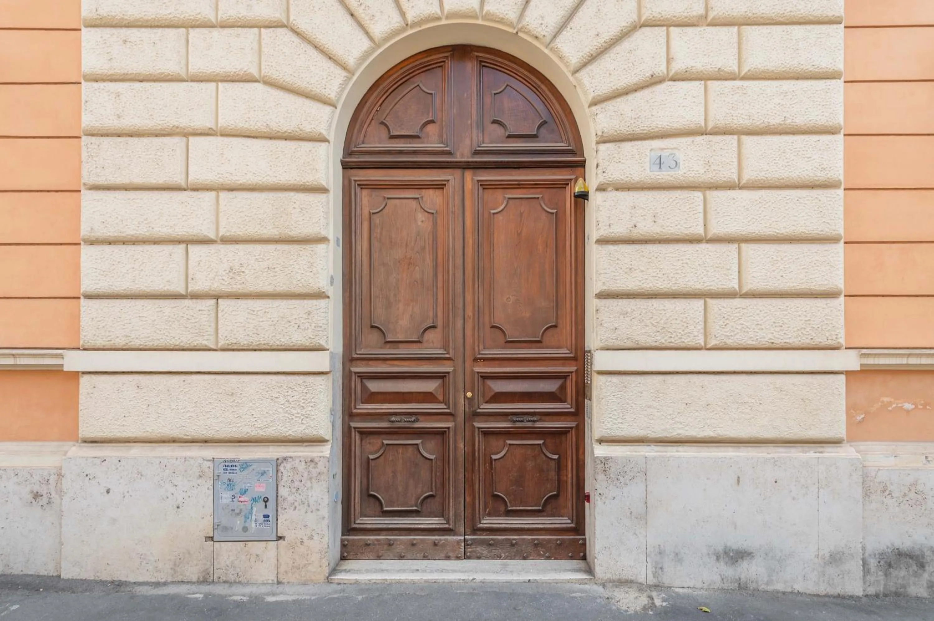 Property building in Rione Monti Suites