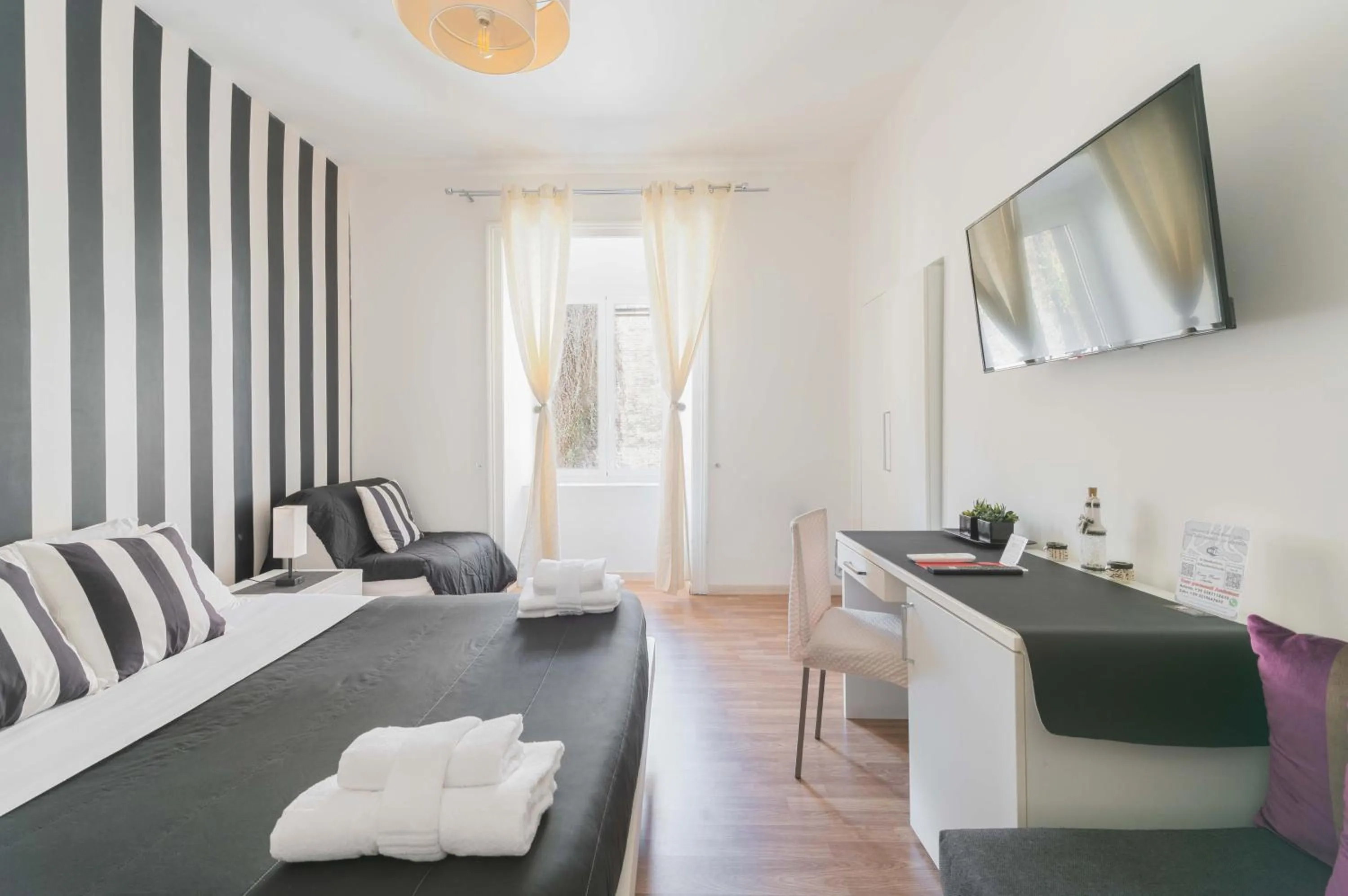 Bed in Rione Monti Suites