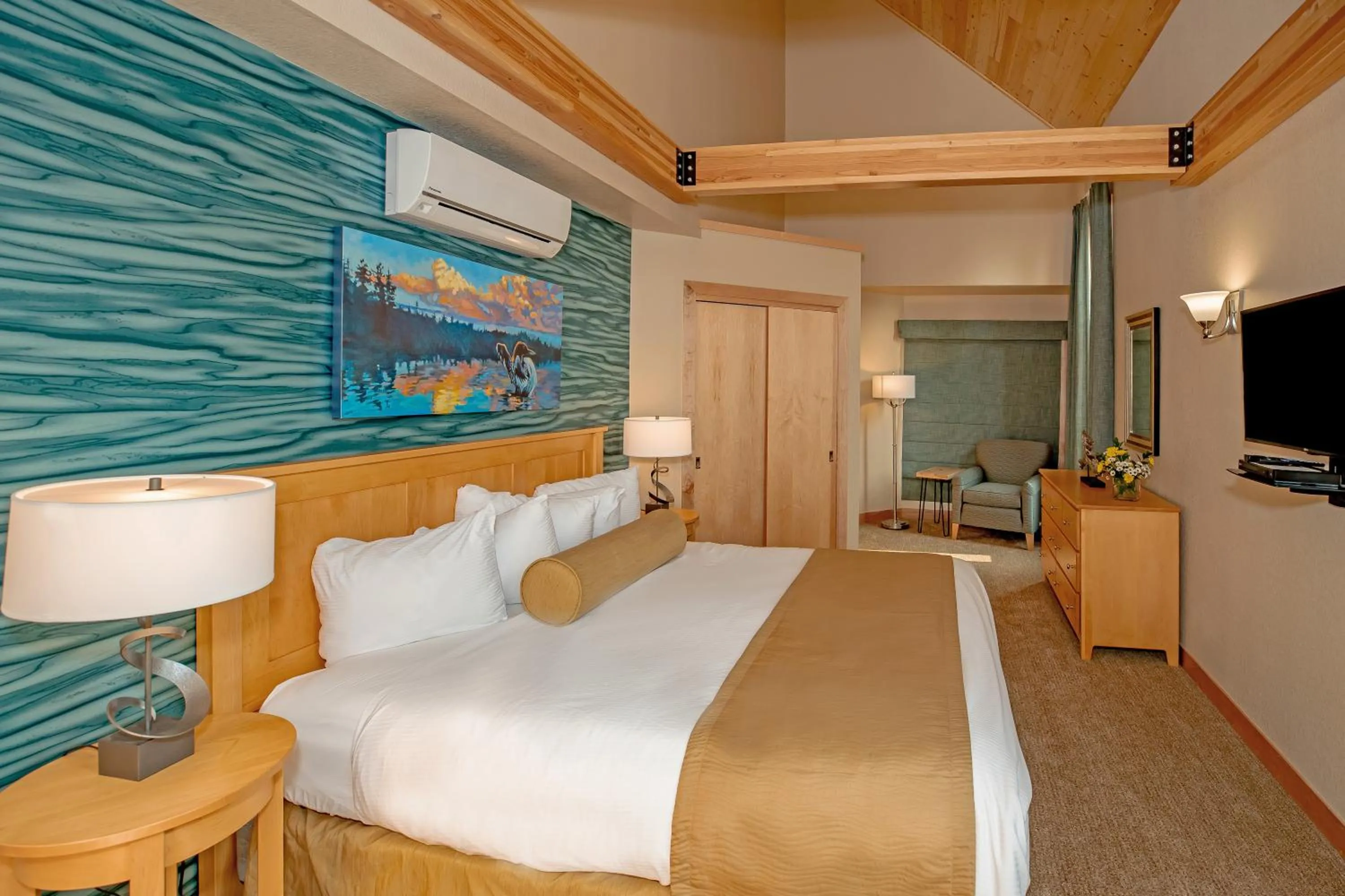 Bed in Surfside on Lake Superior