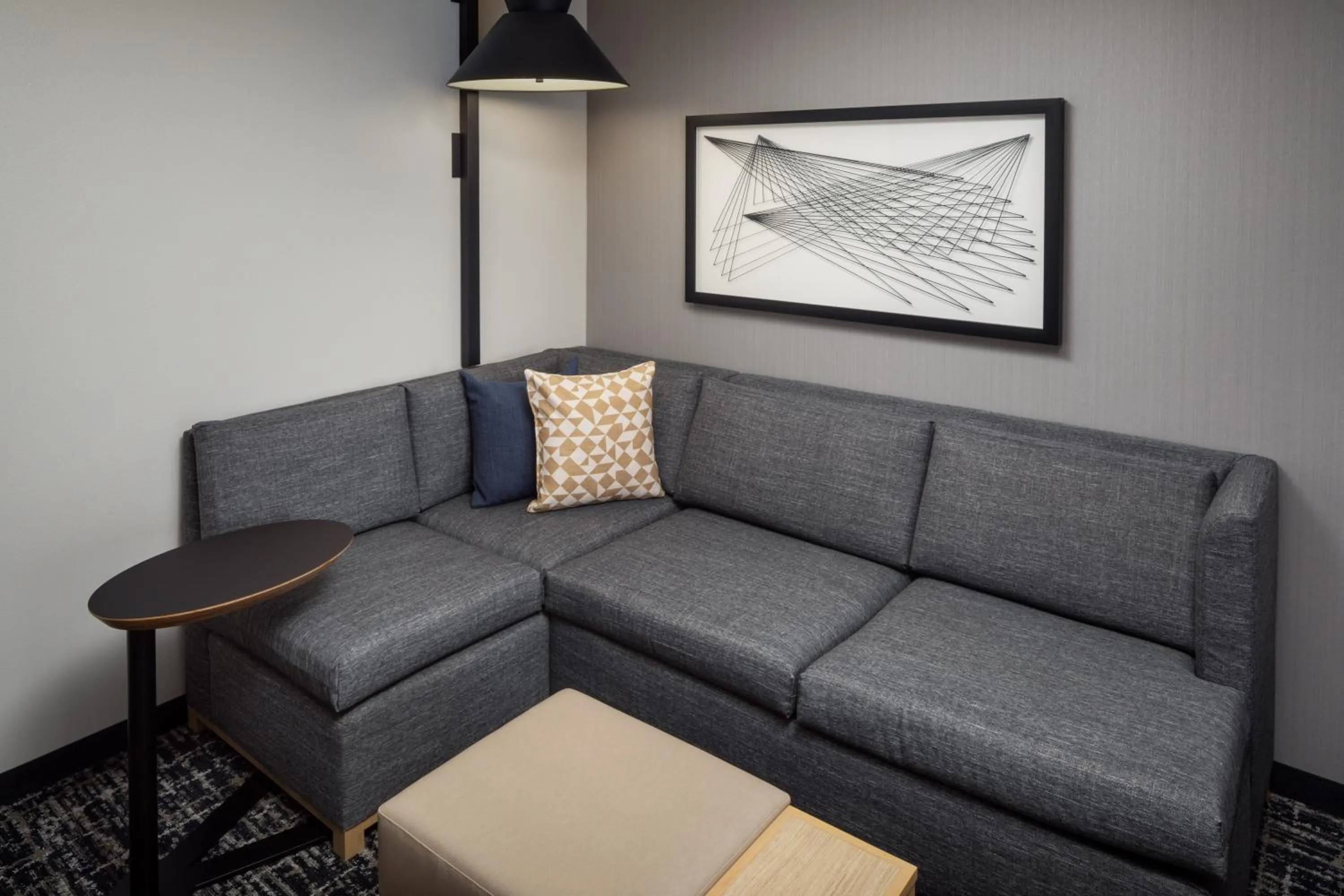 Living room in Hyatt Place Chicago Midway Airport