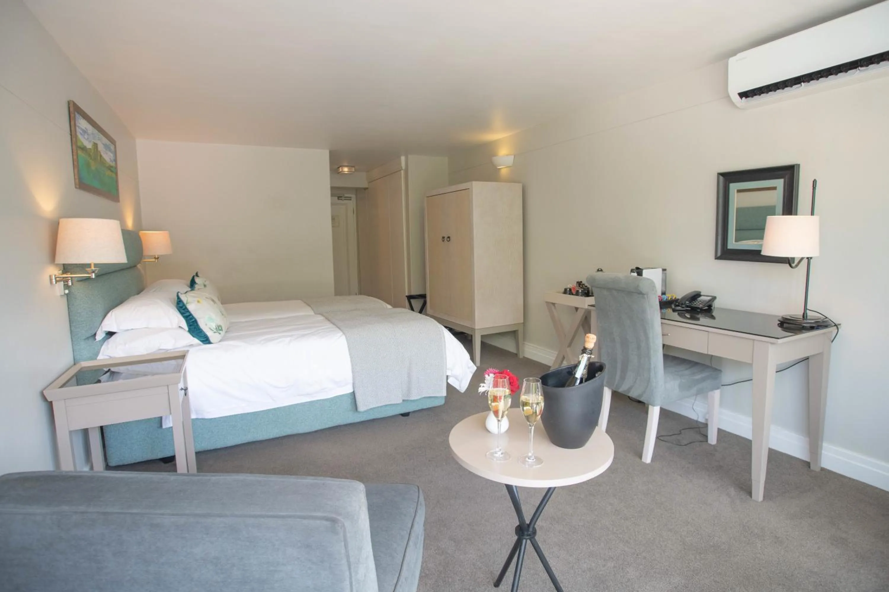 Bed in Le Franschhoek Hotel & Spa by Dream Resorts